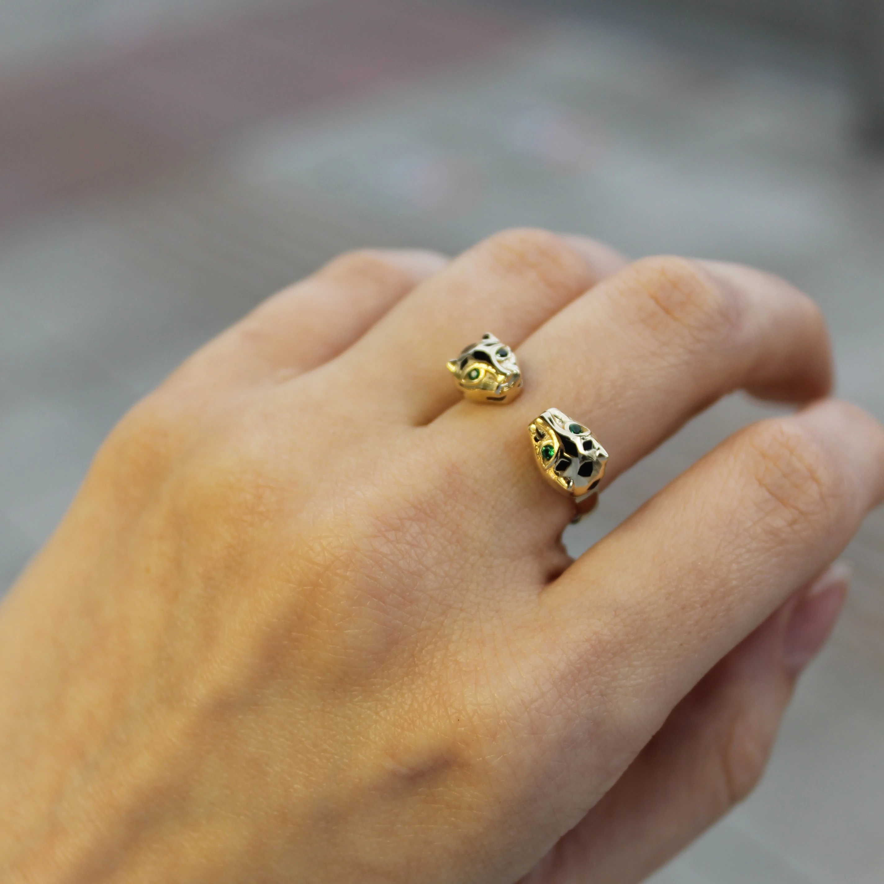 İki Başlı Kavuşan Panter Yüzük