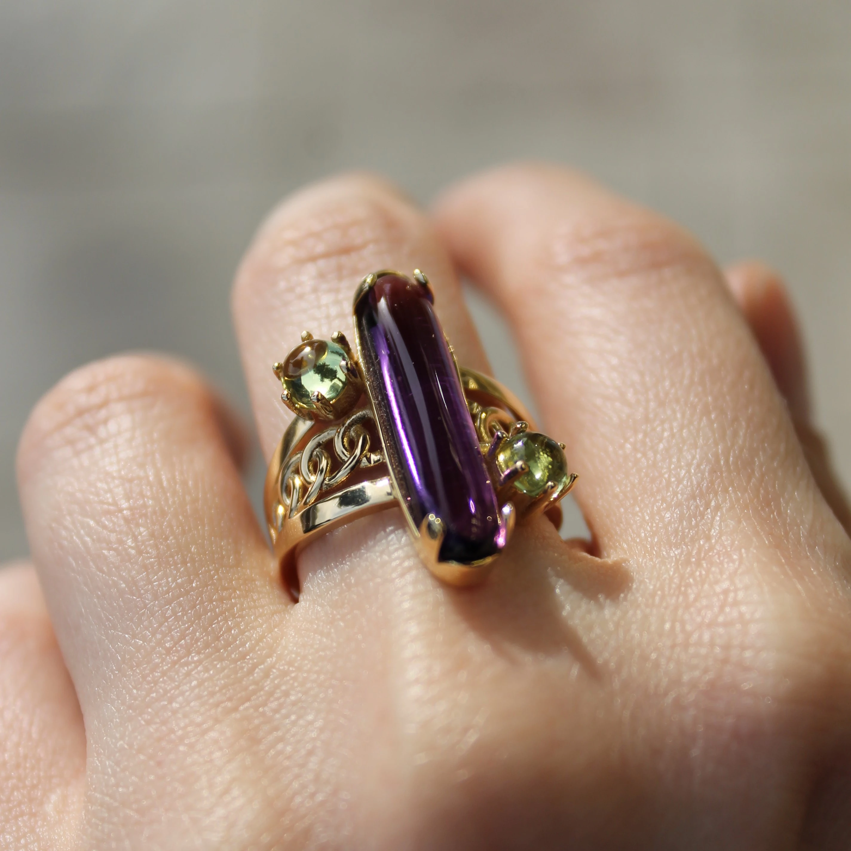 Mor Yeşil Taşlı Maksimal Yüzük