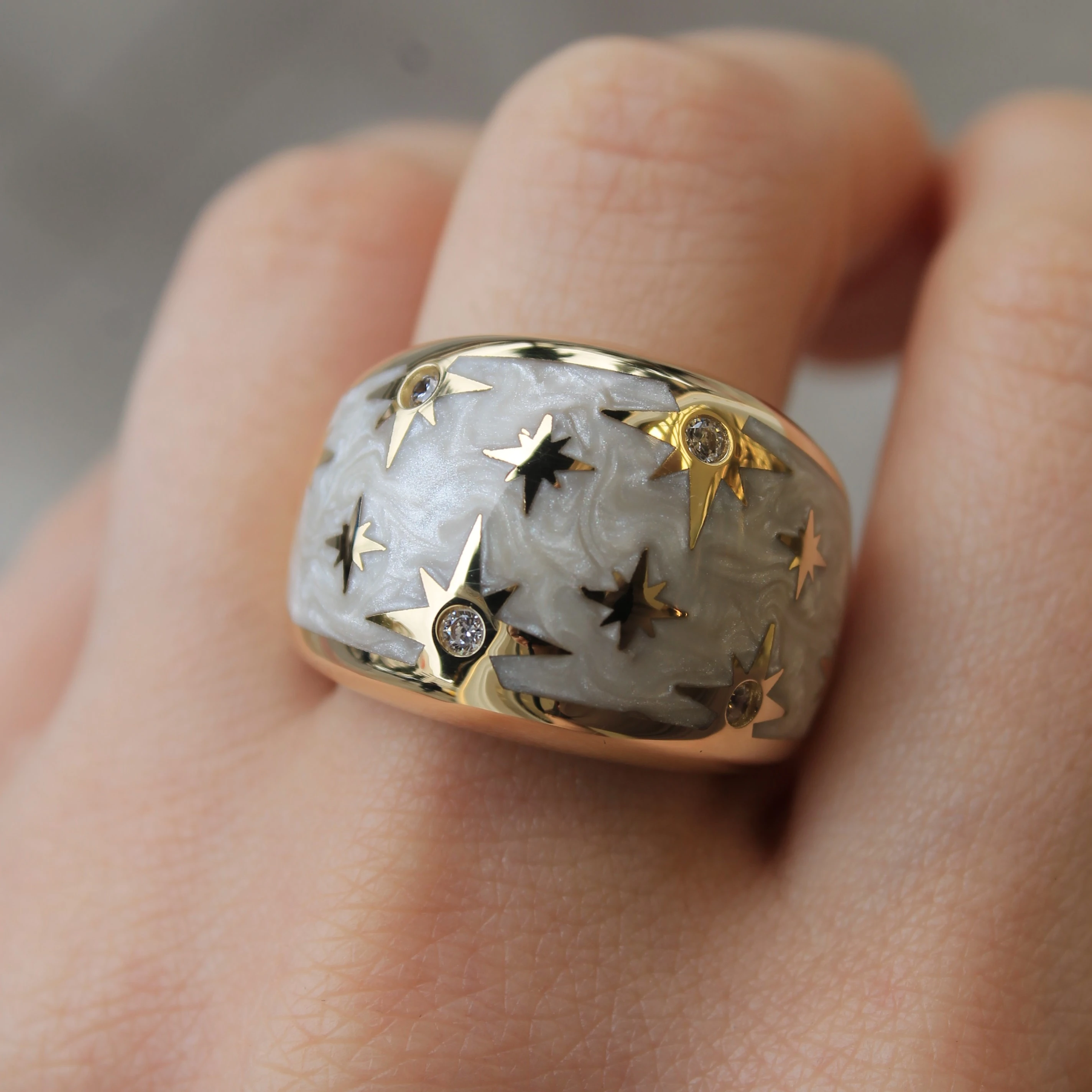Sedefli Kutup Yıldızı Bombeli Yüzük
