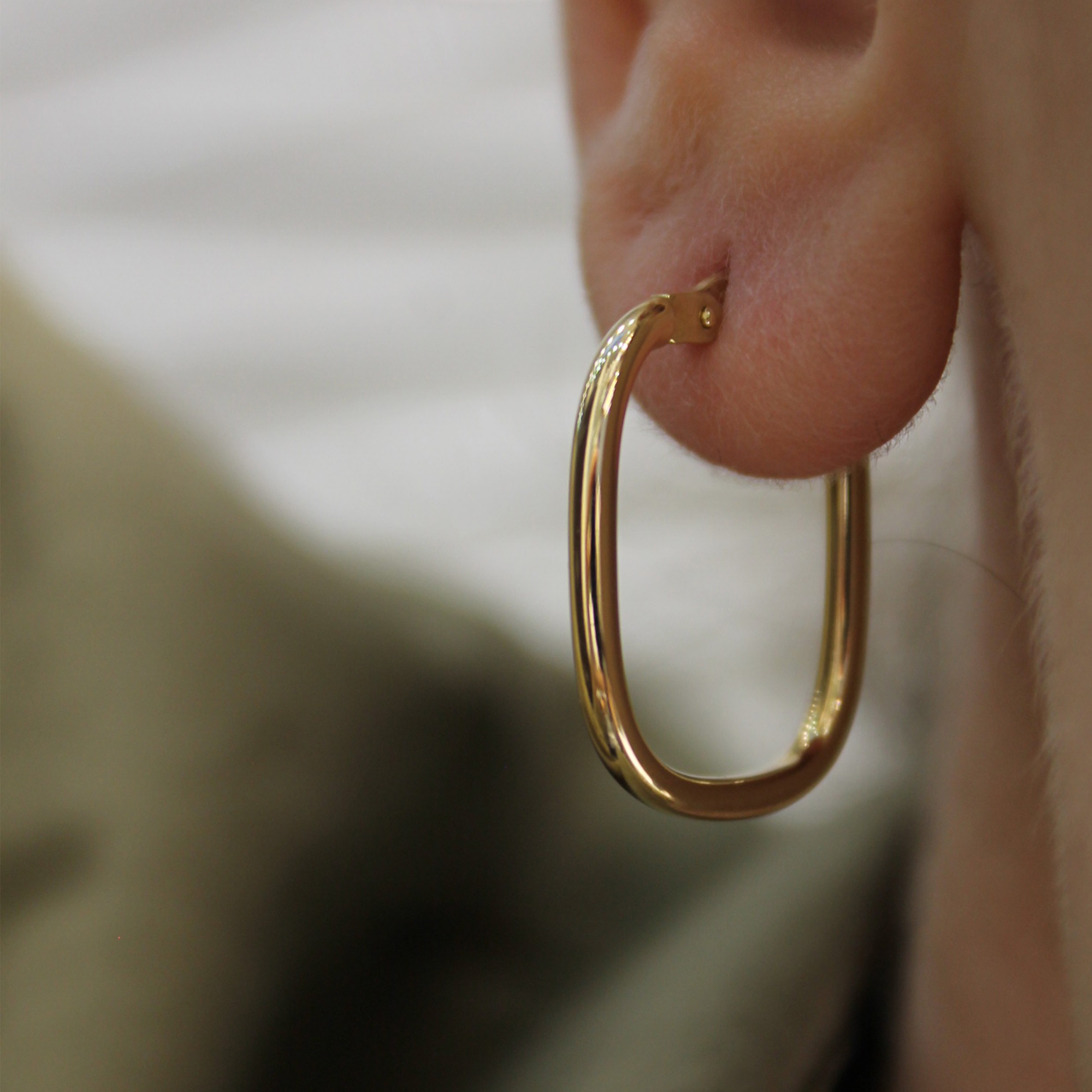 Oval Halka Küpe