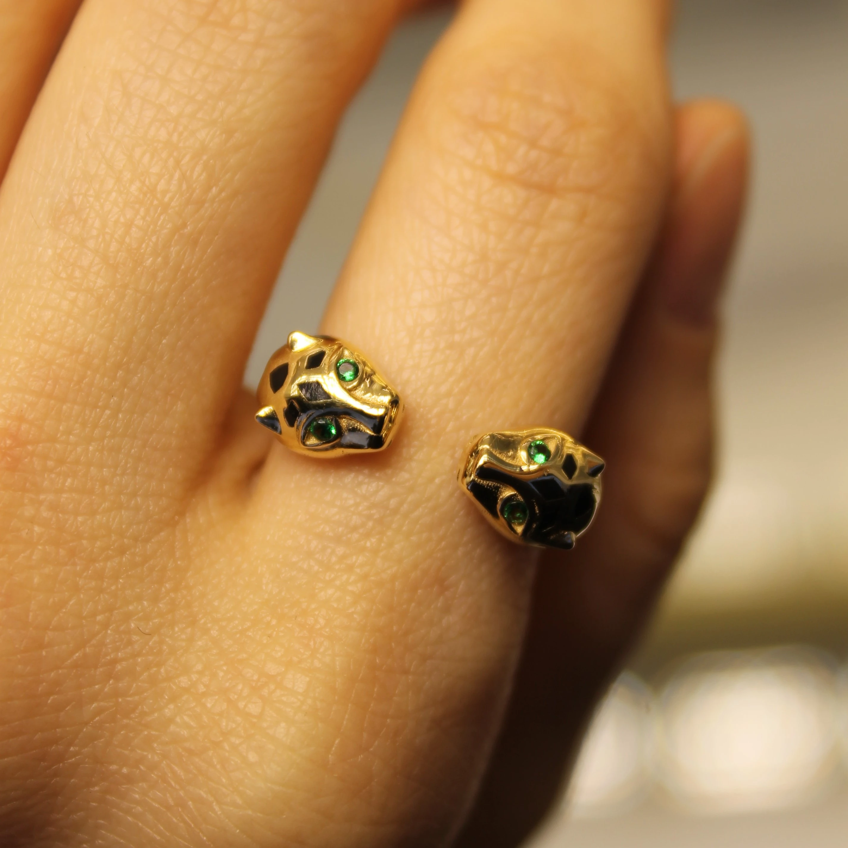 İki Başlı Kavuşan Panter Yüzük