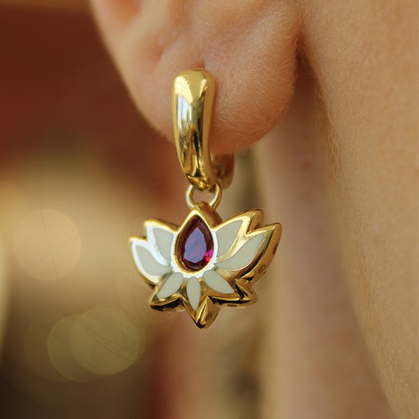 Lotus Küpe