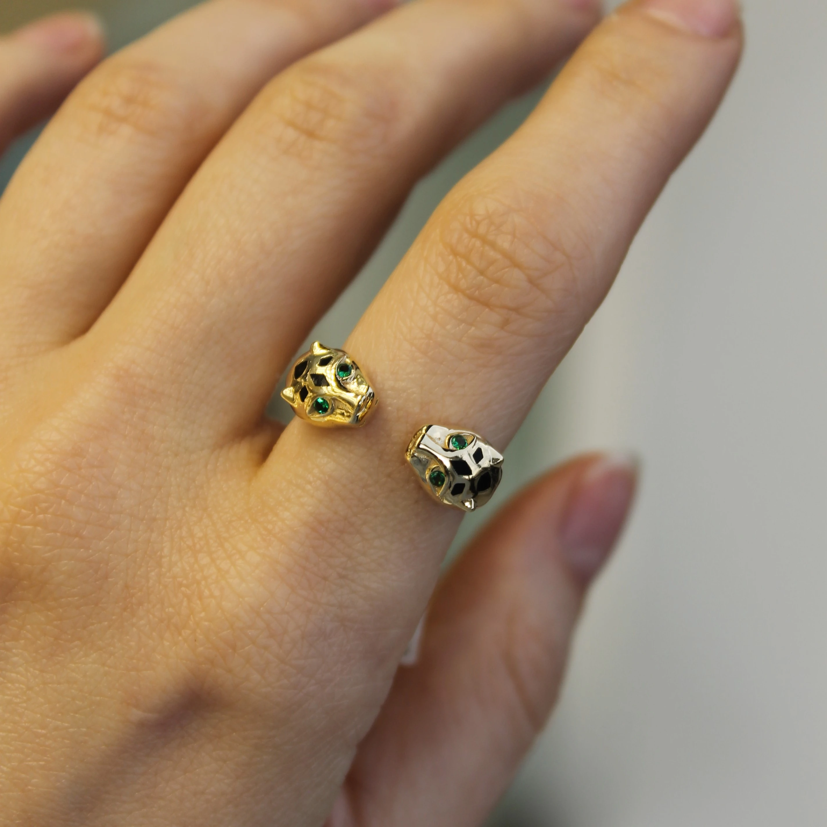 İki Başlı Kavuşan Panter Yüzük