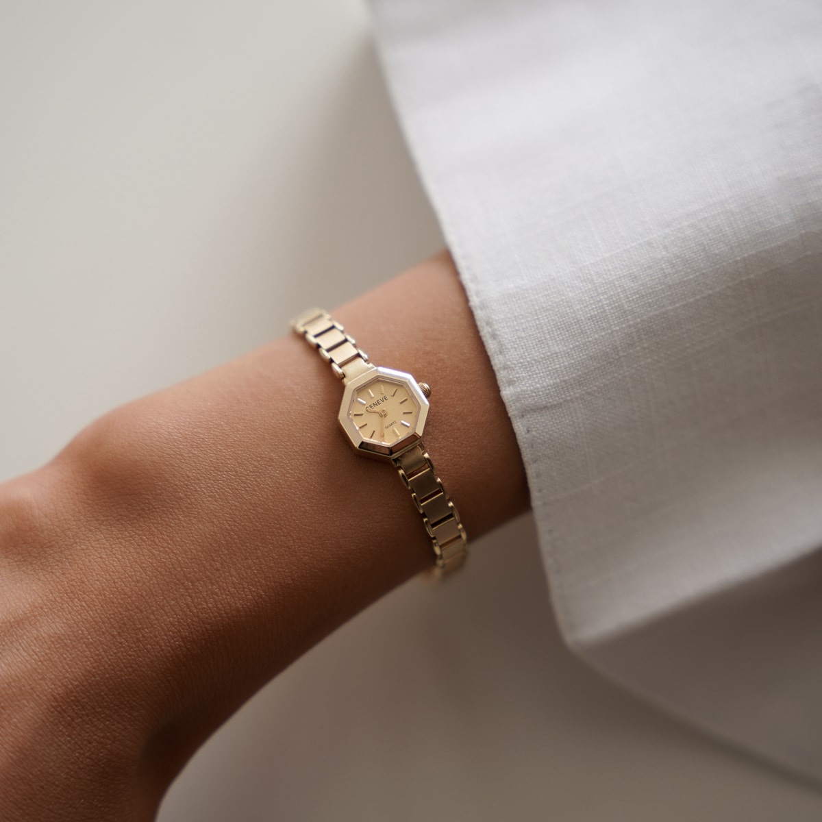 Geneve Zarif Petek Kadran Altın Saat