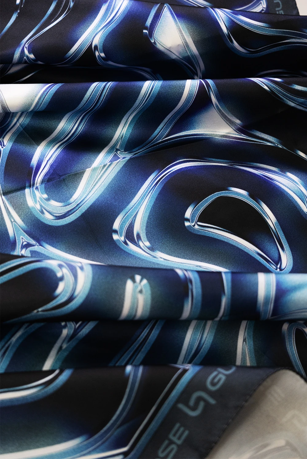 Chrome Eşarp, Sokak Stili ve Sport Kullanım, Twil Kumaş