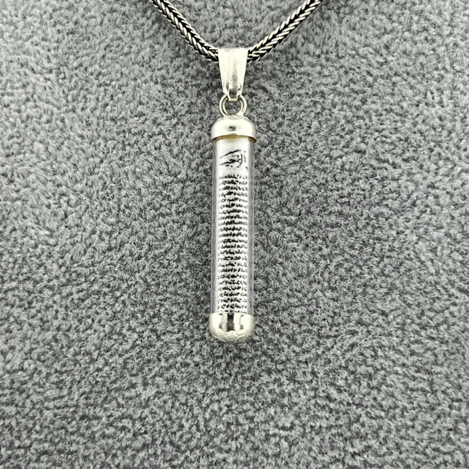 925 AYAR GÜMÜŞ ZARİF TASARIMLI CEVŞEN KOLYE