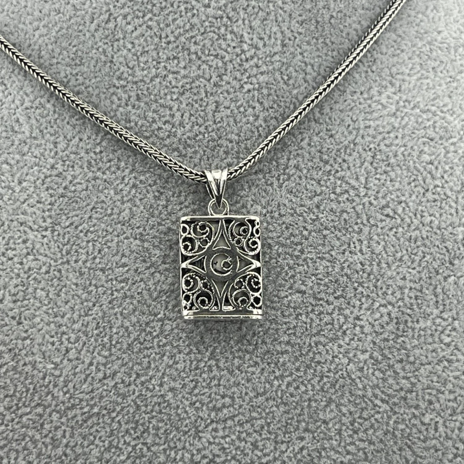 925 AYAR GÜMÜŞ TELKARİ TASARIM GÜMÜŞ CEVŞEN KOLYE