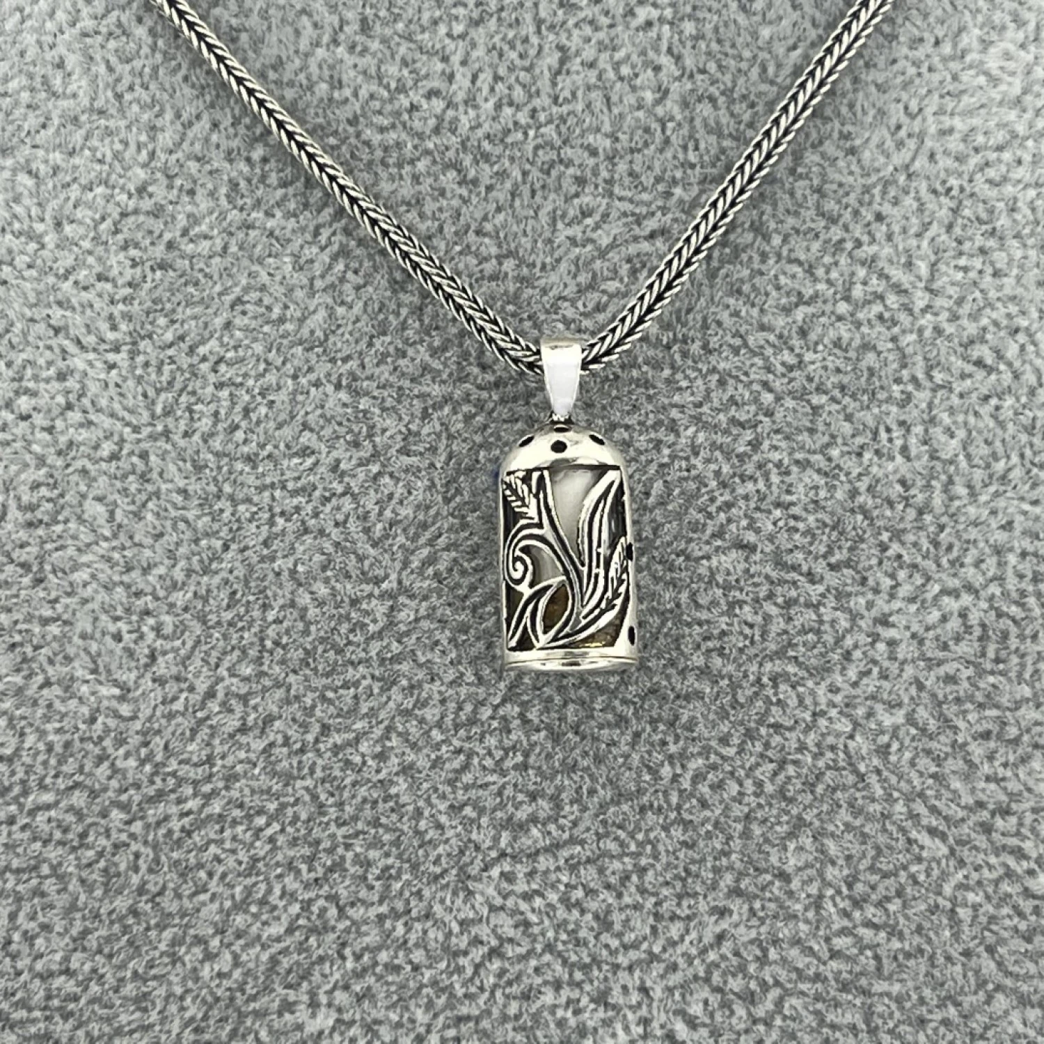 925 AYAR GÜMÜŞ LALE TASARIMLI CEVŞEN KOLYE UCU