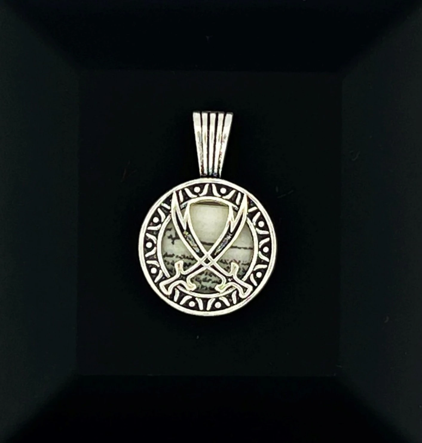 925 AYAR ZÜLFİKAR İŞLEMELİ GÜMÜŞ CEVŞEN KOLYE