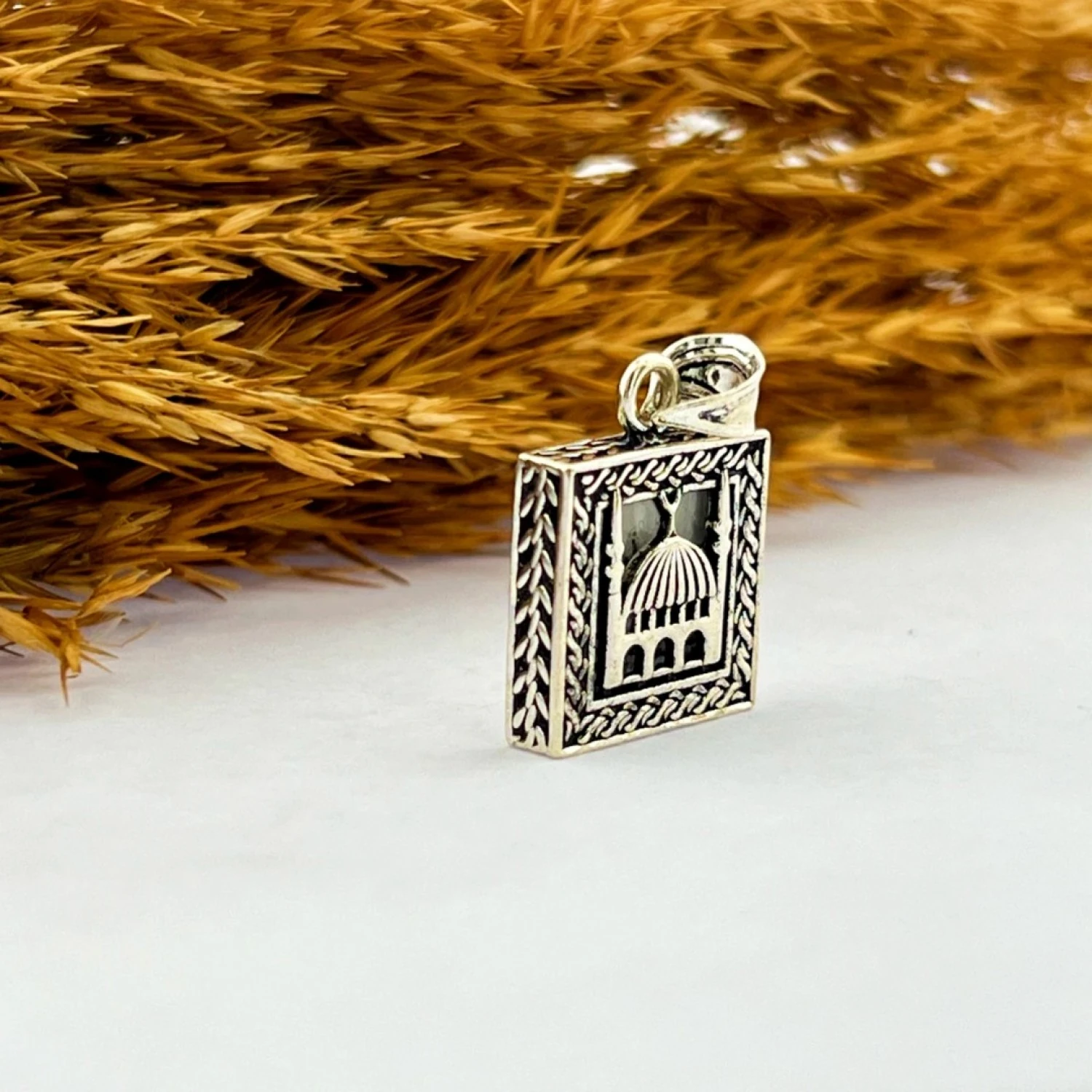 925 AYAR GÜMÜŞ KARE CAMİ İŞLEMELİ CEVŞEN KOLYE