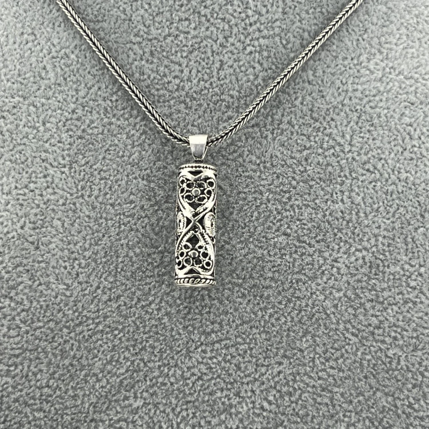 925 AYAR GÜMÜŞ ŞIK TASARIM CEVŞEN KOLYE KALP DETAYLI