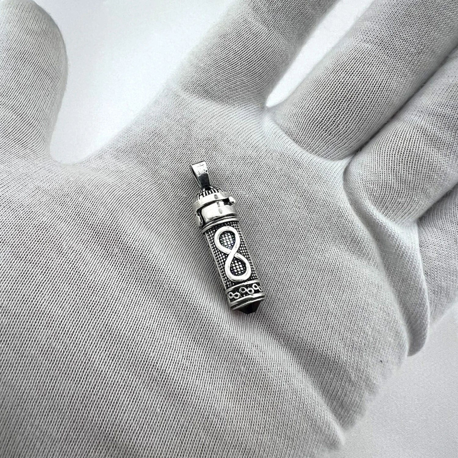 925 AYAR KIRMIZI ZİRKON TAŞ SONSUZLUK GÜMÜŞ KOLYE UCU