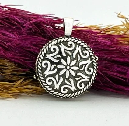 925 Ayar Gümüş Çiçek Muska Kolye