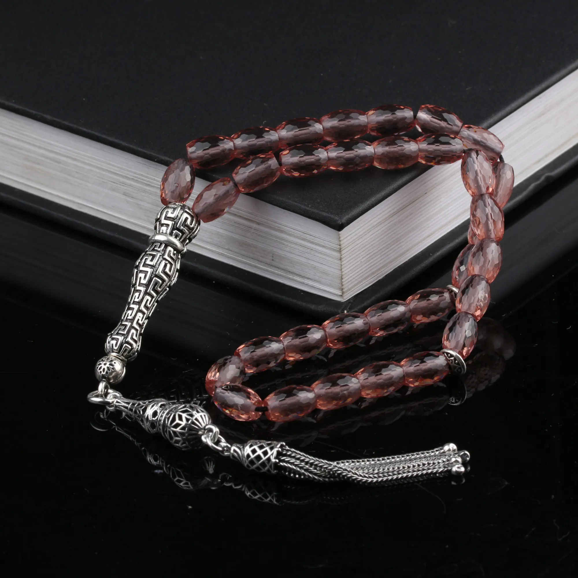 RENK DEĞİŞTİREN ZULTANİTE TAŞI – ARPA KESİM FİZYON PÜSKÜLLÜ 925 AYAR GÜMÜŞ TESBİH