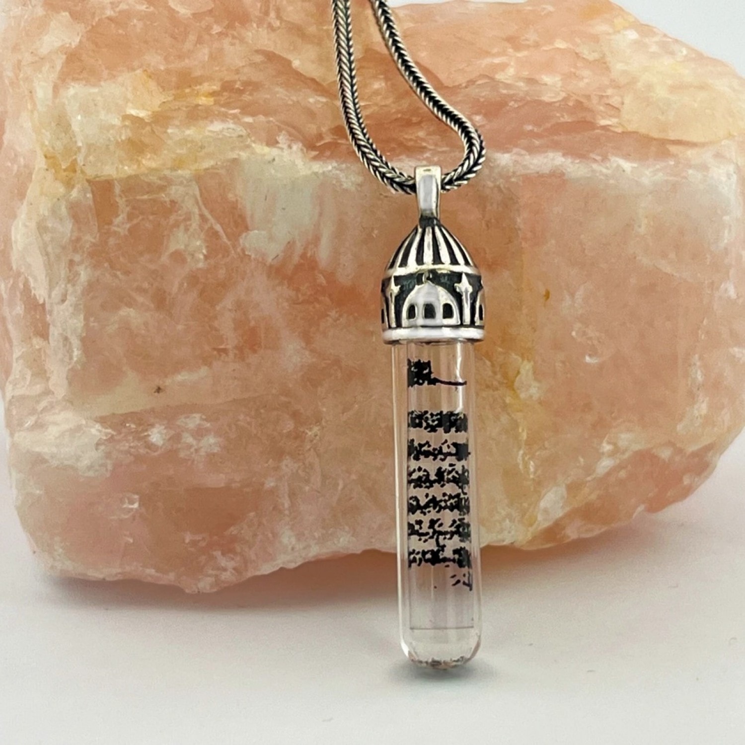 ZEMZEM İLE DOLDURULMUŞ CAMİ MOTİF 925 AYAR GÜMÜŞ KOLYE