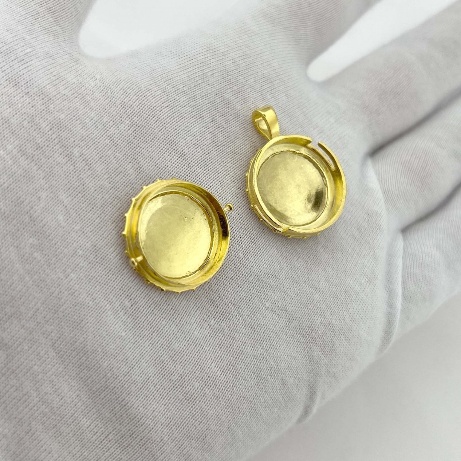 925 AYAR GÜMÜŞ ZÜLFİKAR İŞLEMELİ GOLD MUSKA KOLYE