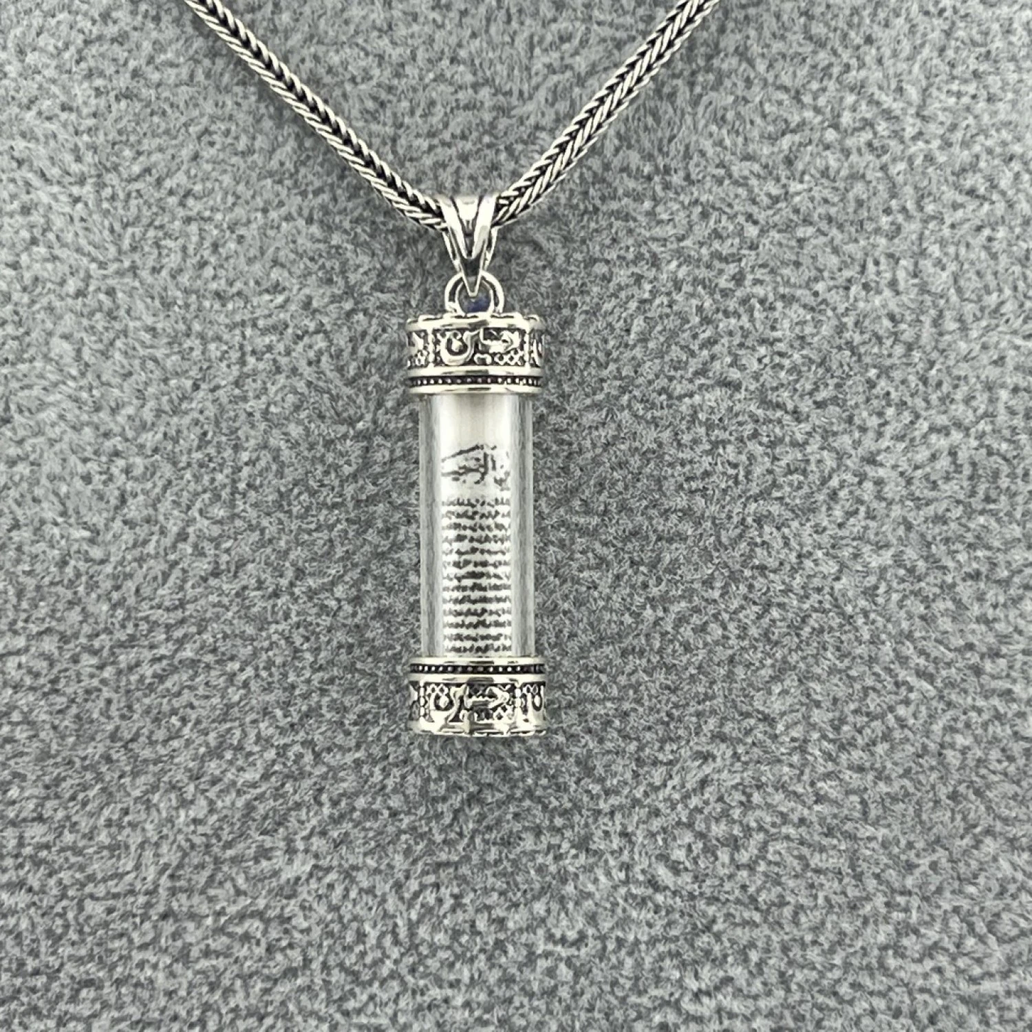 925 AYAR HZ. HÜSEYİN YAZILI CEVŞEN KOLYE