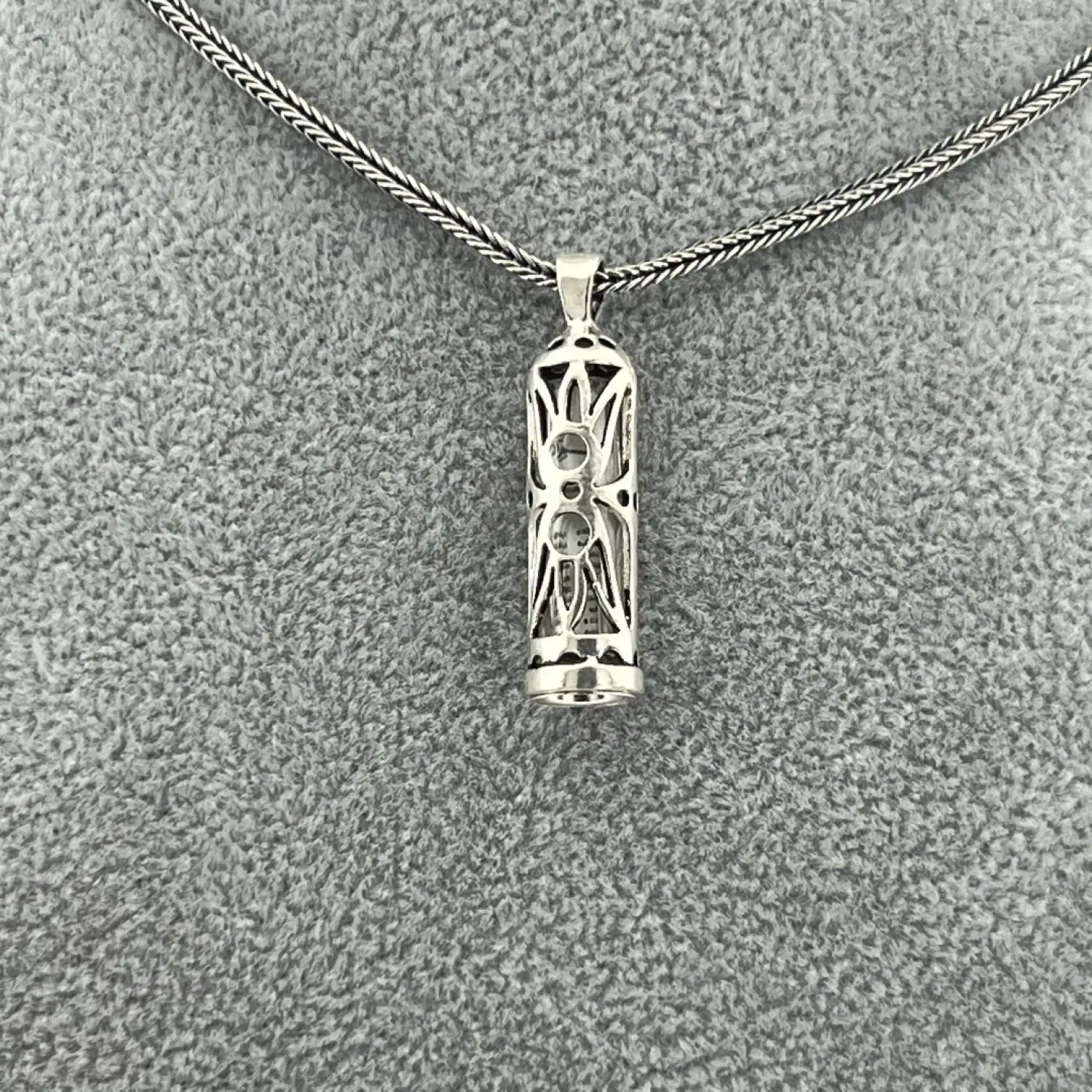 925 AYAR GÜMÜŞ KELEBEK TASARIM CEVŞEN KOLYE