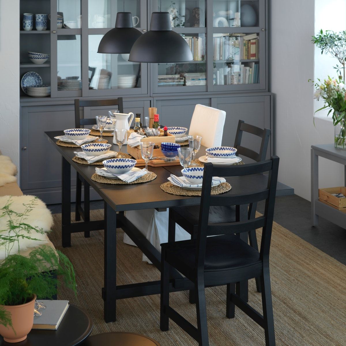 Ahşap sandalye, siyah