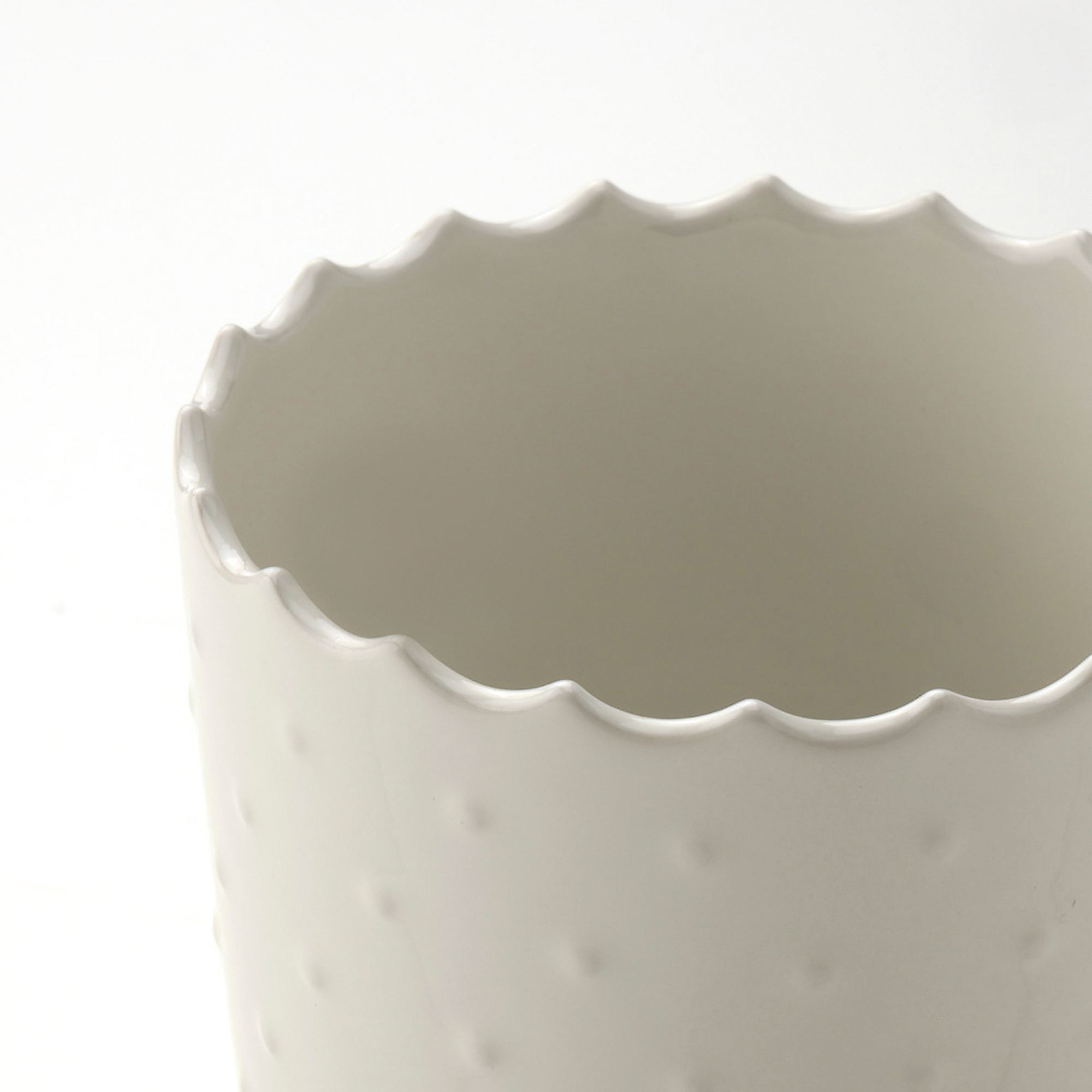 Seramik saksı, kırık beyaz, 9 cm