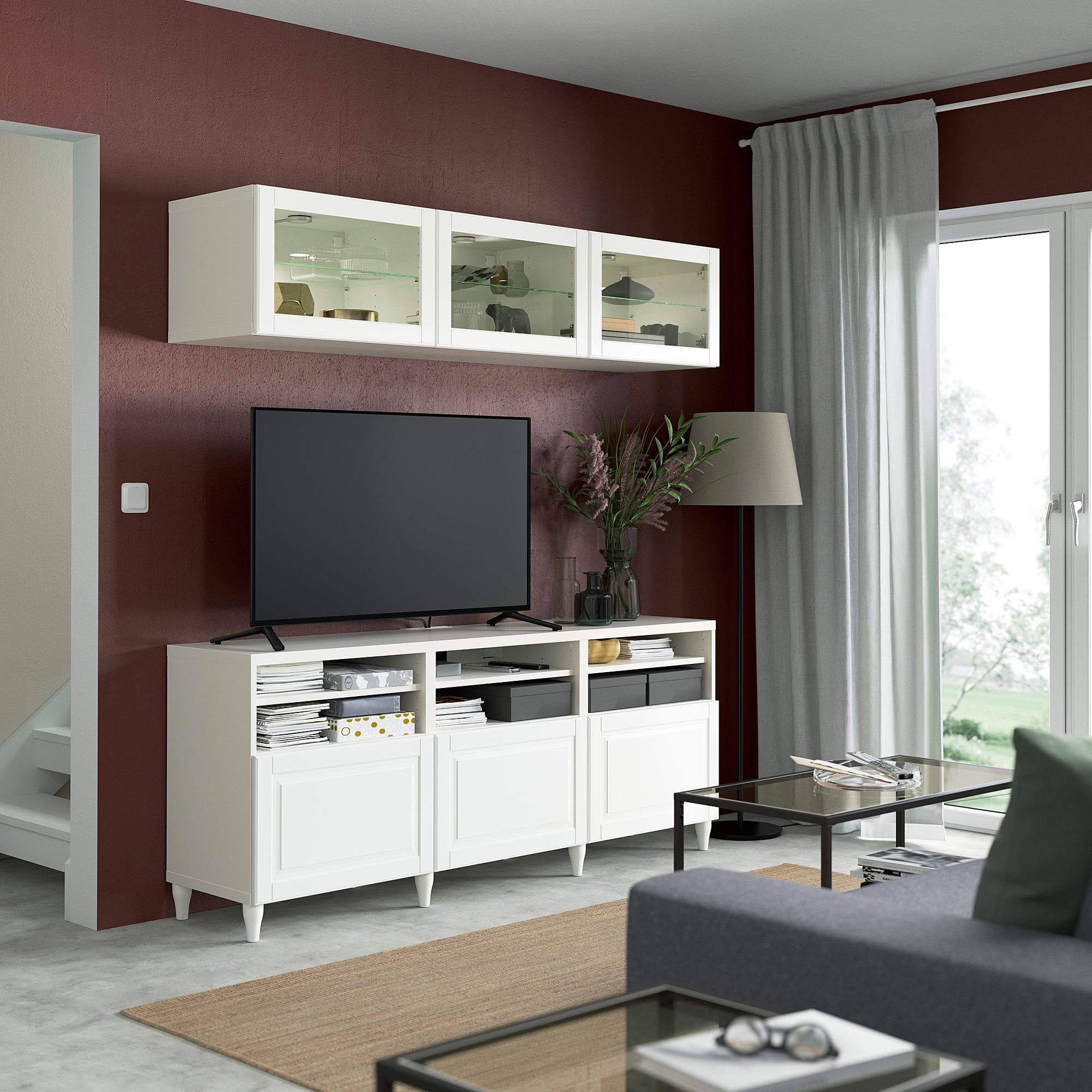 Tv ünitesi, beyaz-şeffaf cam, 180x42x192 cm, SMEVIKEN/OSTVIK, fren raylı