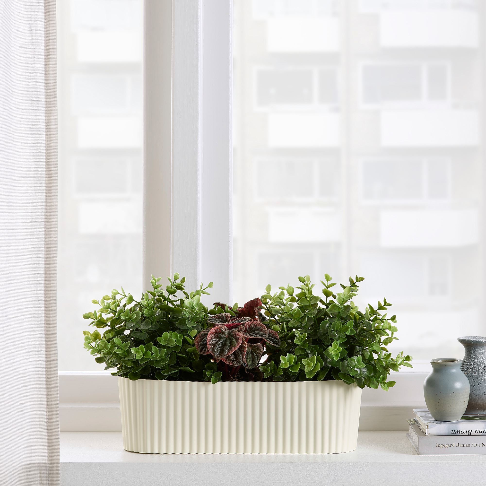 Çelik saksı, kırık beyaz, 9 cm