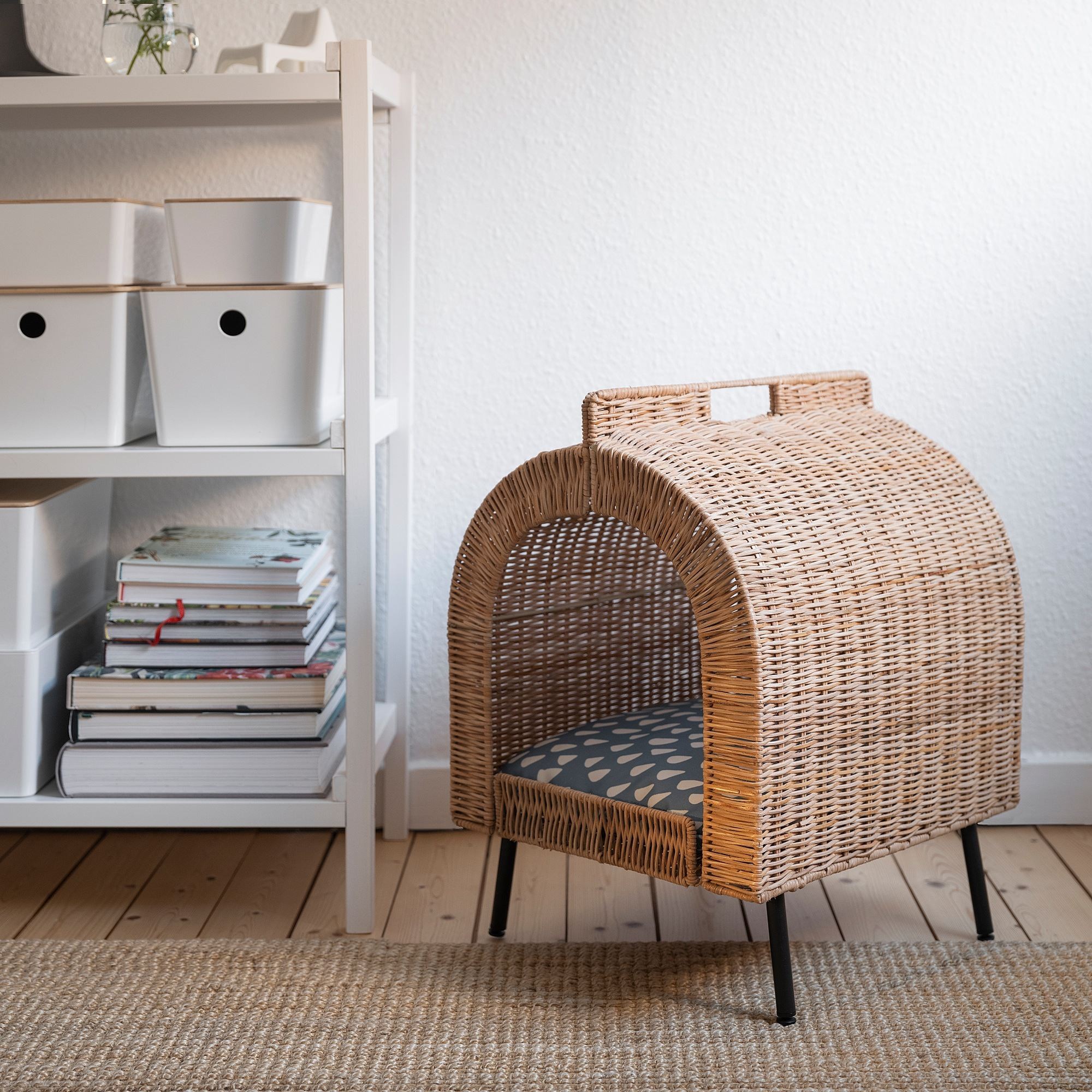 Kedi evi, rattan, 36x42x53 cm