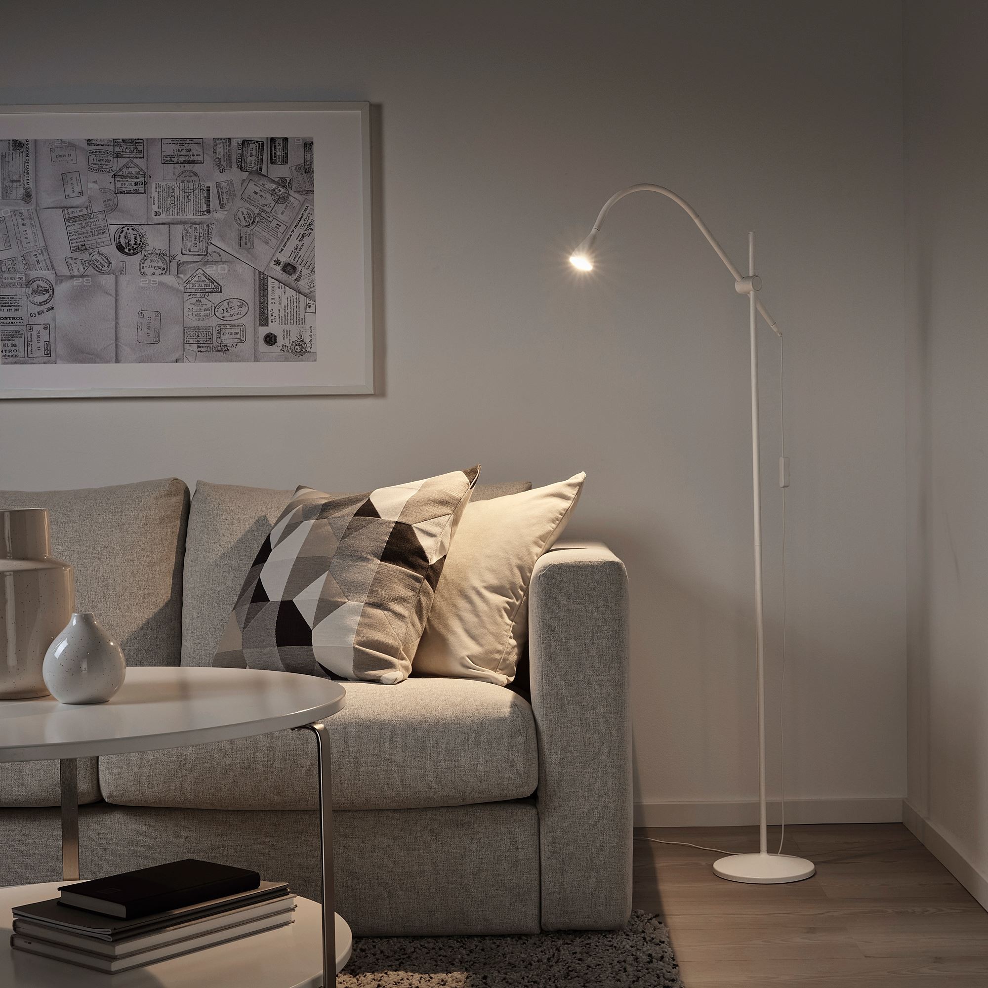 LED'li yer ve okuma lambası, beyaz