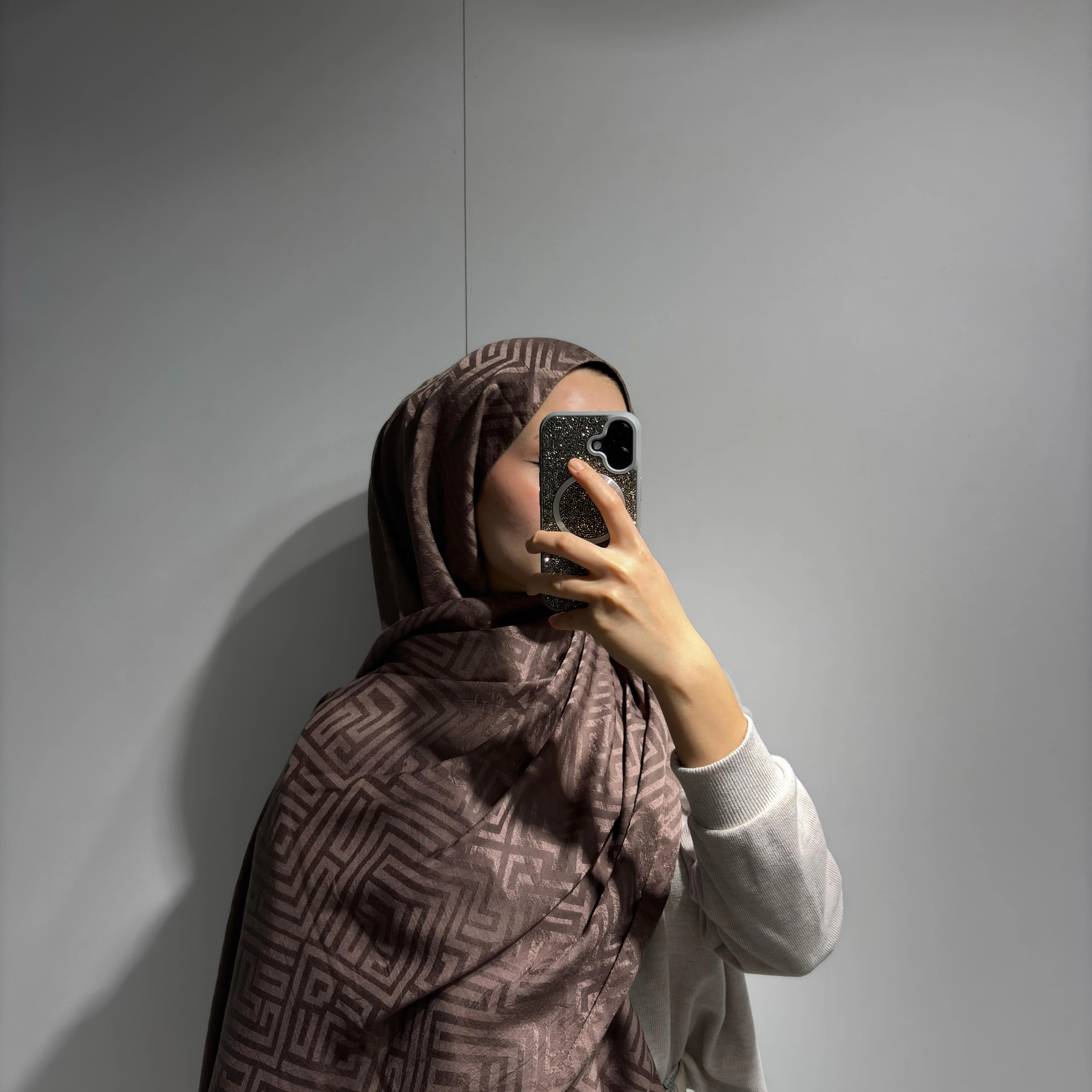 Labirent Desen Jakar şal Tozlu Kahve