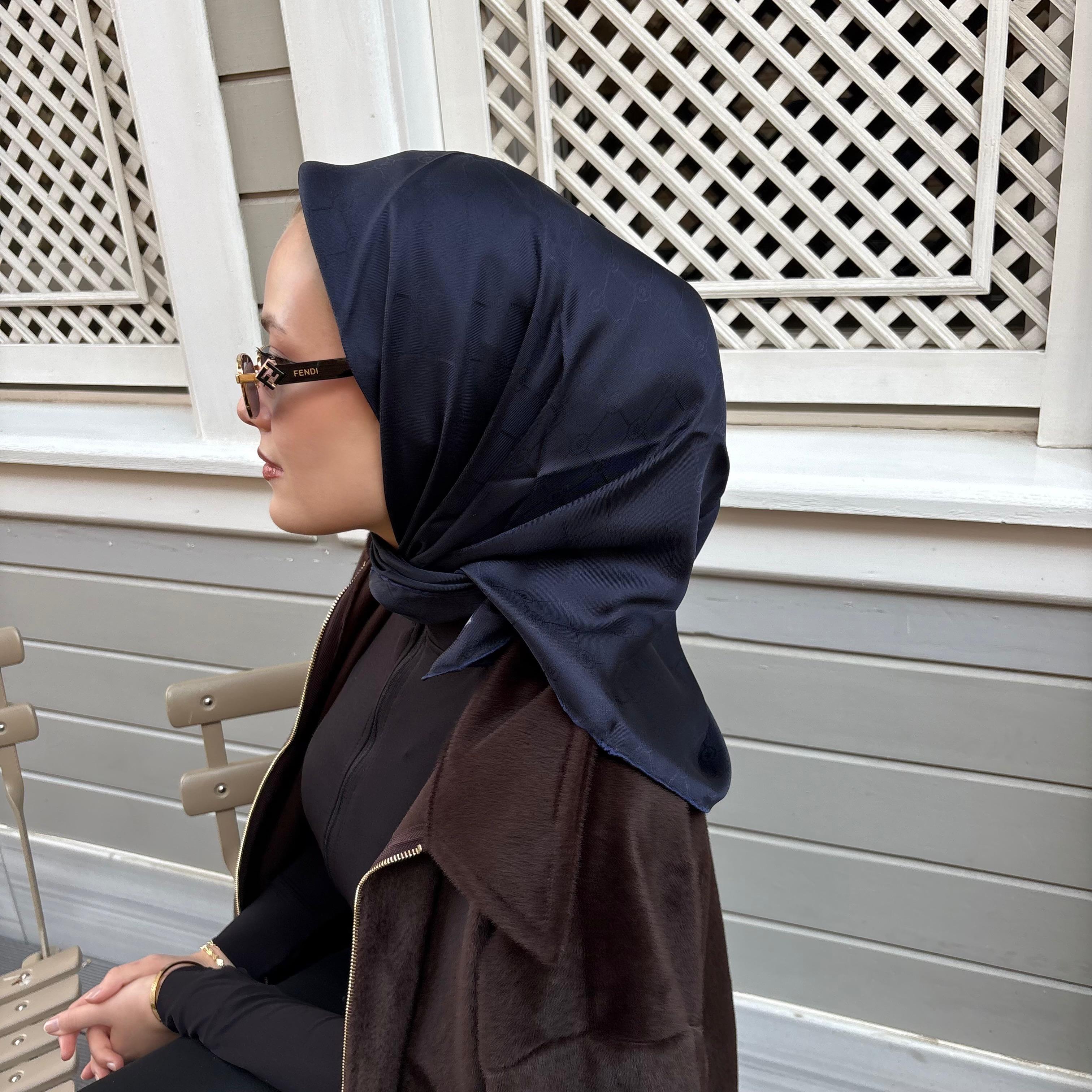 Armine Jakarlı İpek Eşarp Lacivert 21