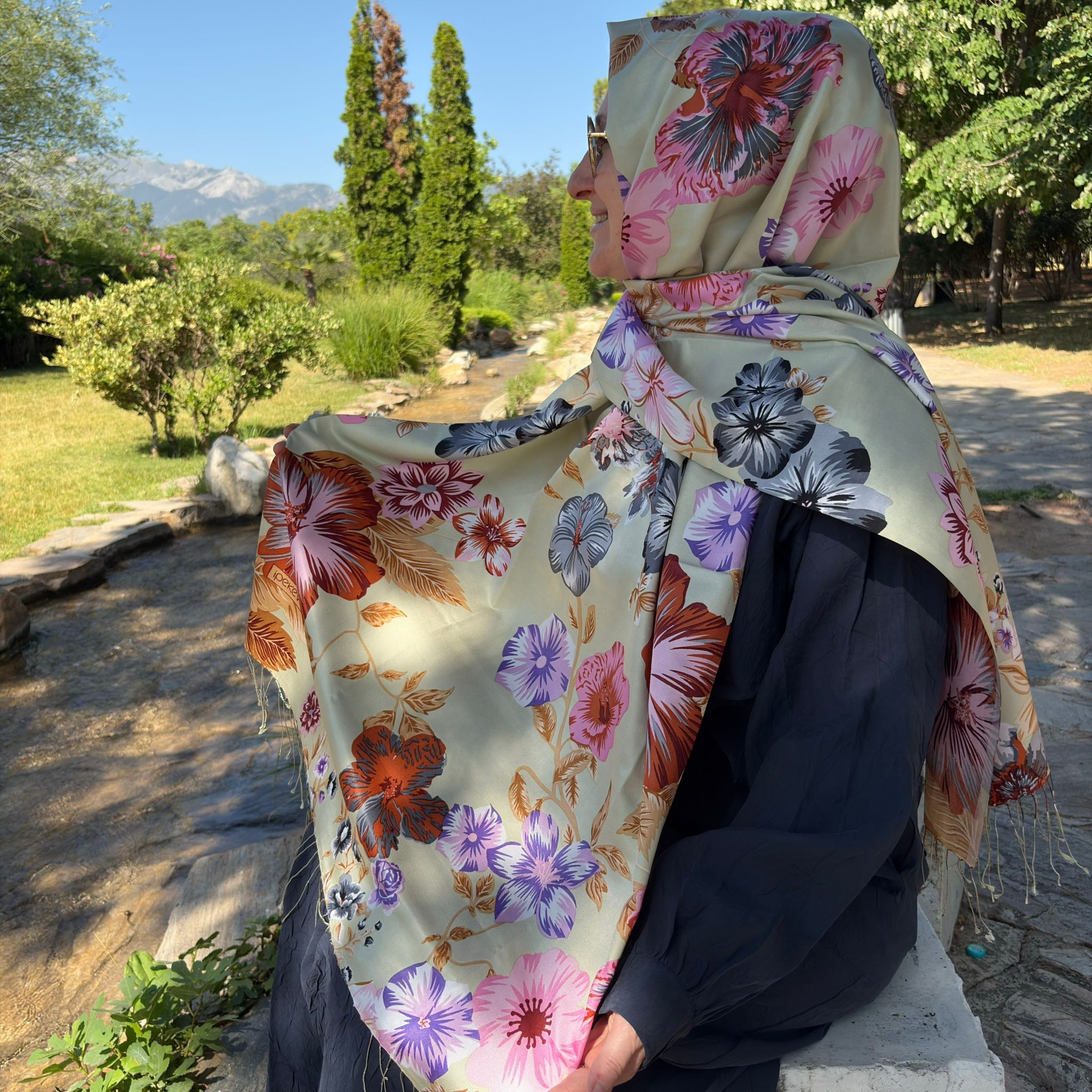 Floral Desenli Fıstık Yeşili Şal