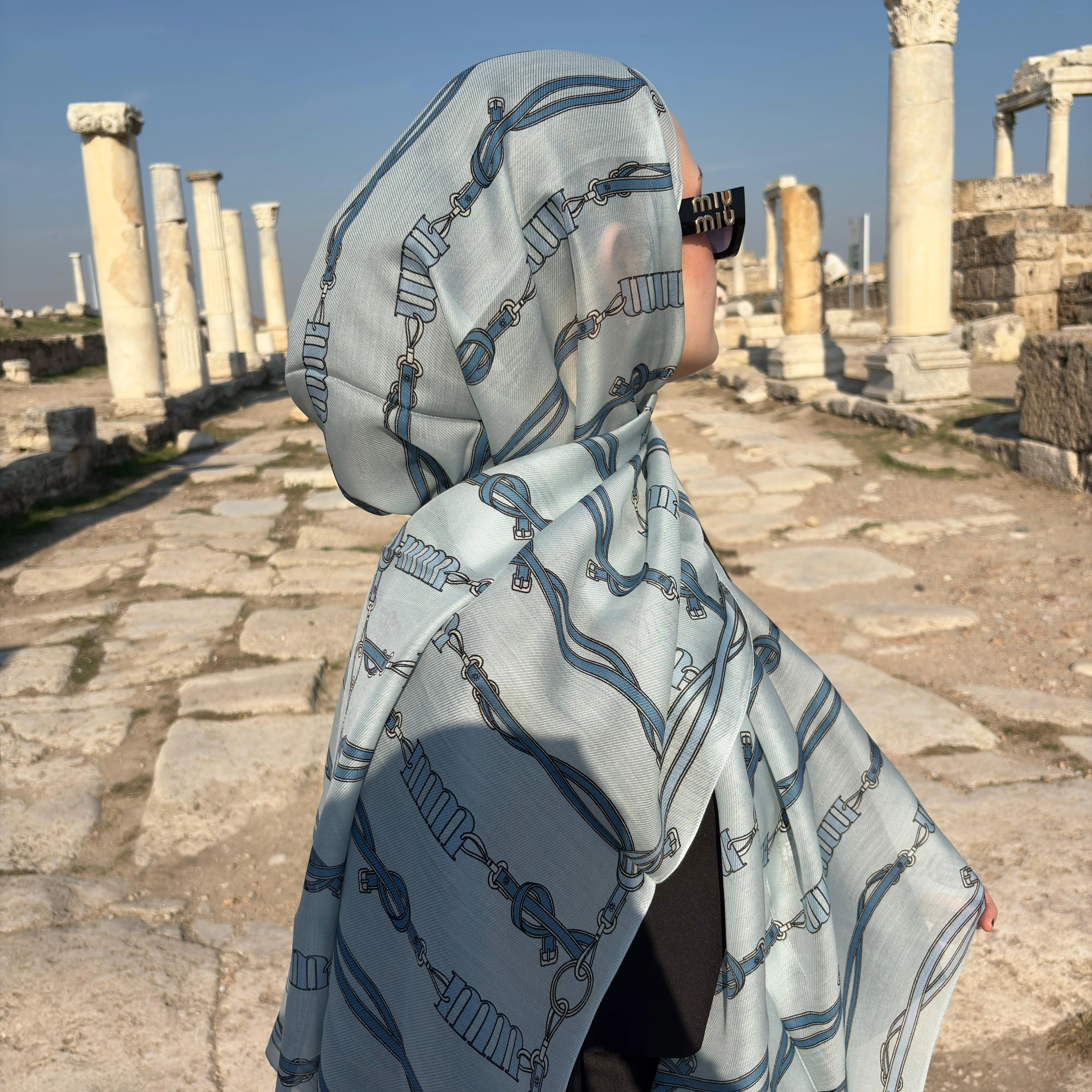 Morenosilk Blue M Bond