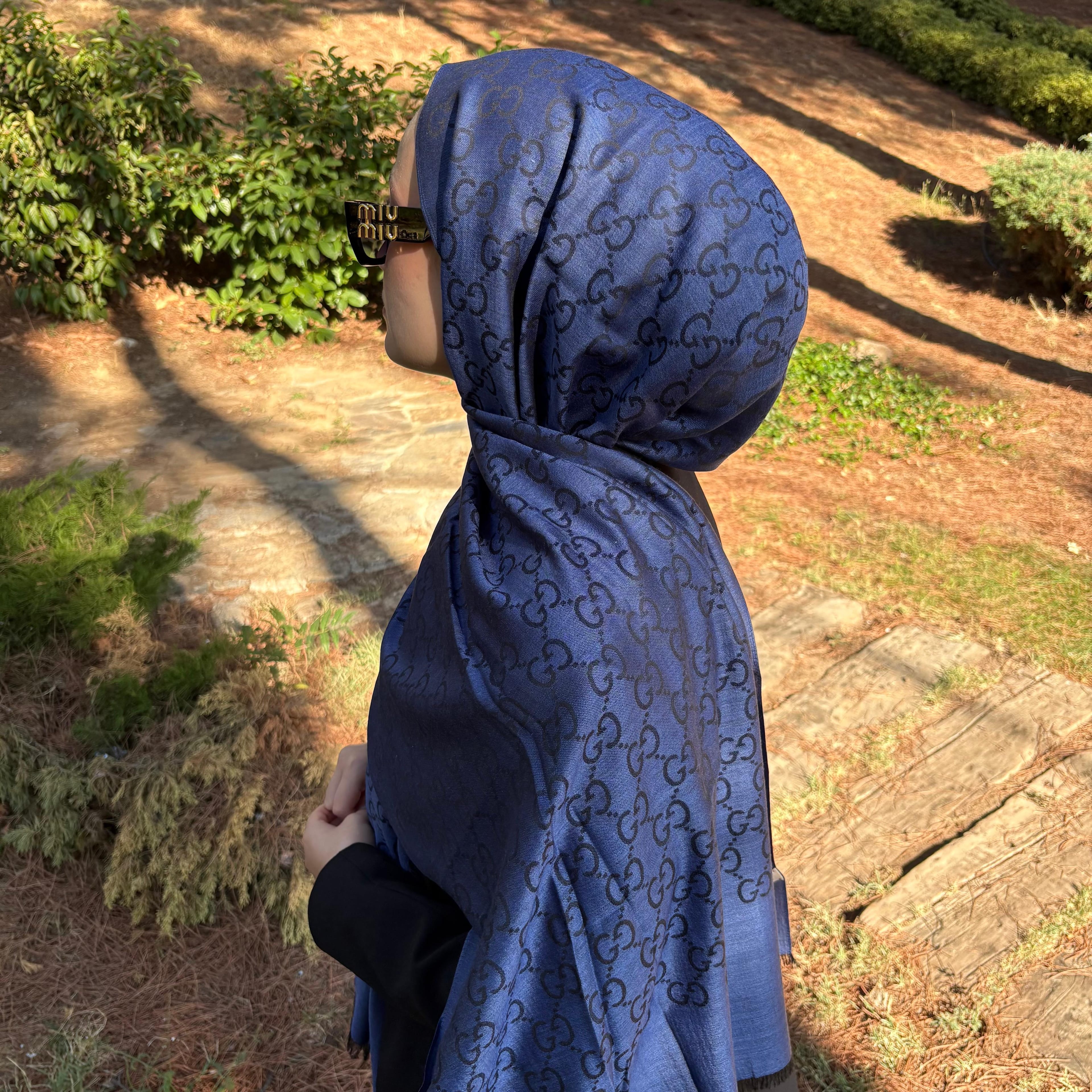 A Kalite Yün İpek G Desen Lacivert Şal