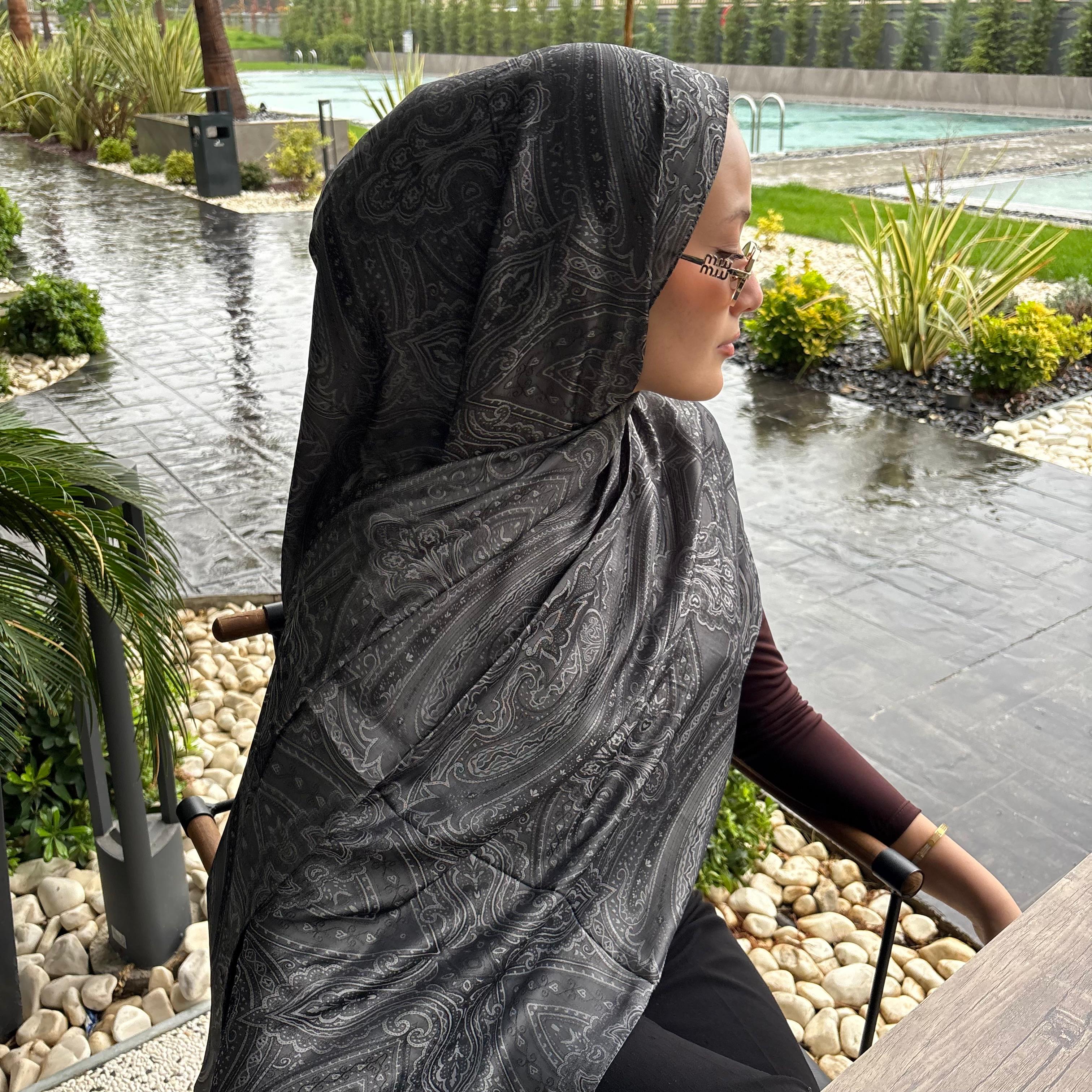 Saray Deseni Etnik Monogram Şal