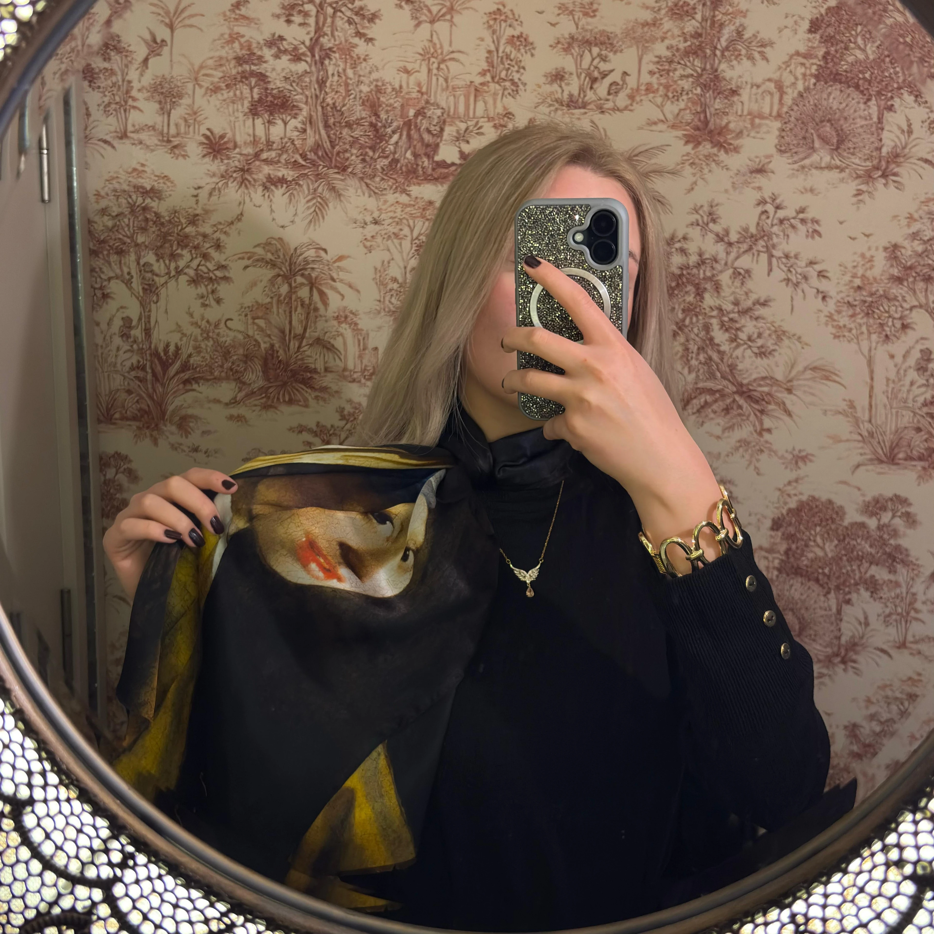 Vala İpek İnci Küpeli Kız Fular