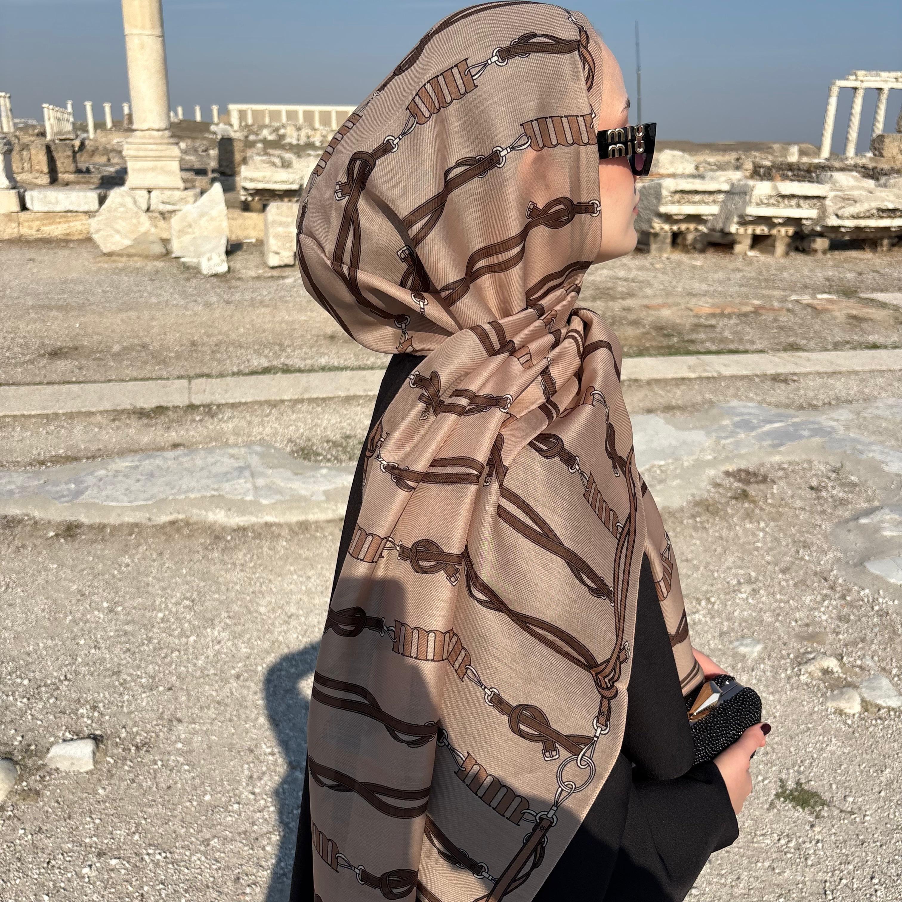 Morenosilk caramel M Bond