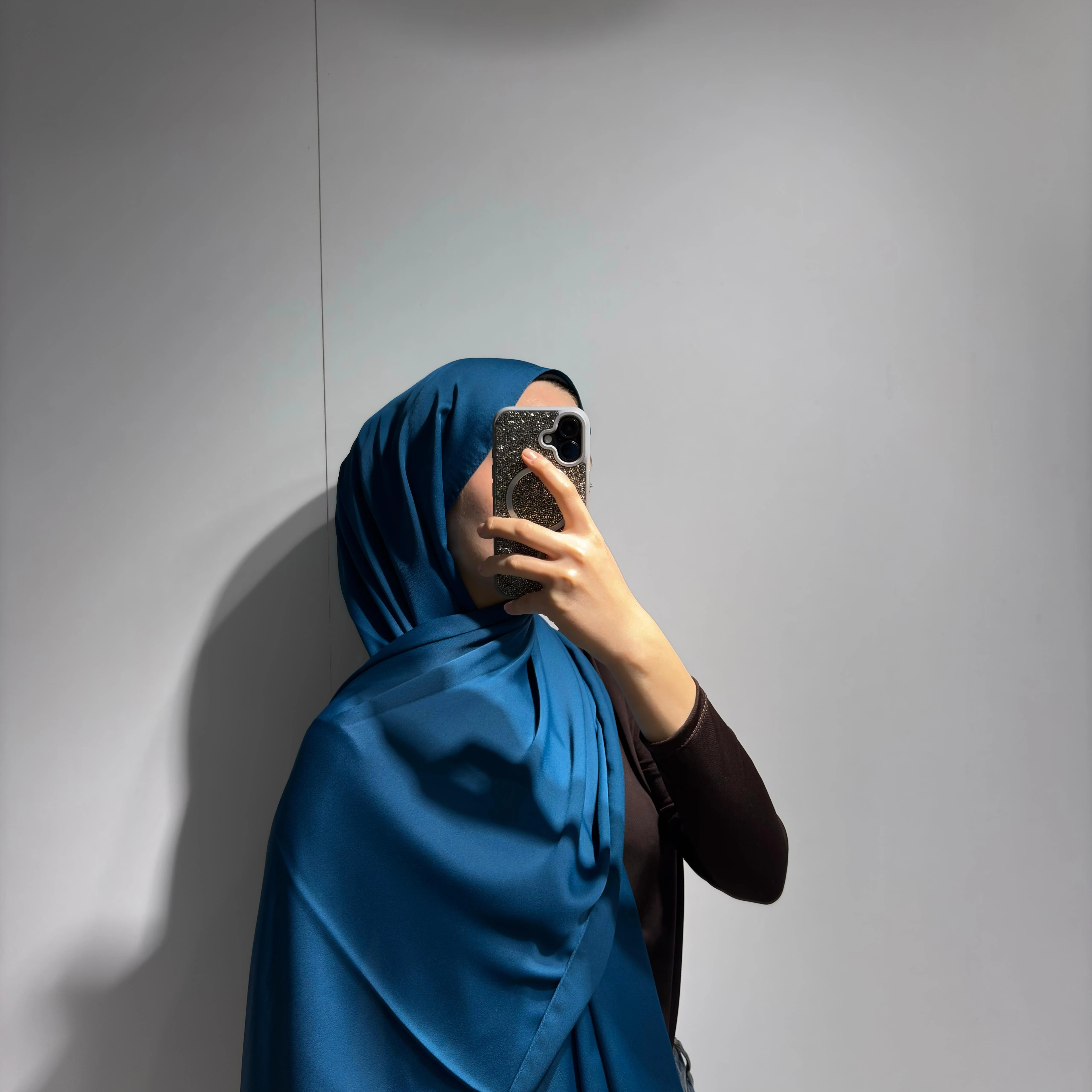 KC Kumlu İpek Şal - Petrol Mavisi.