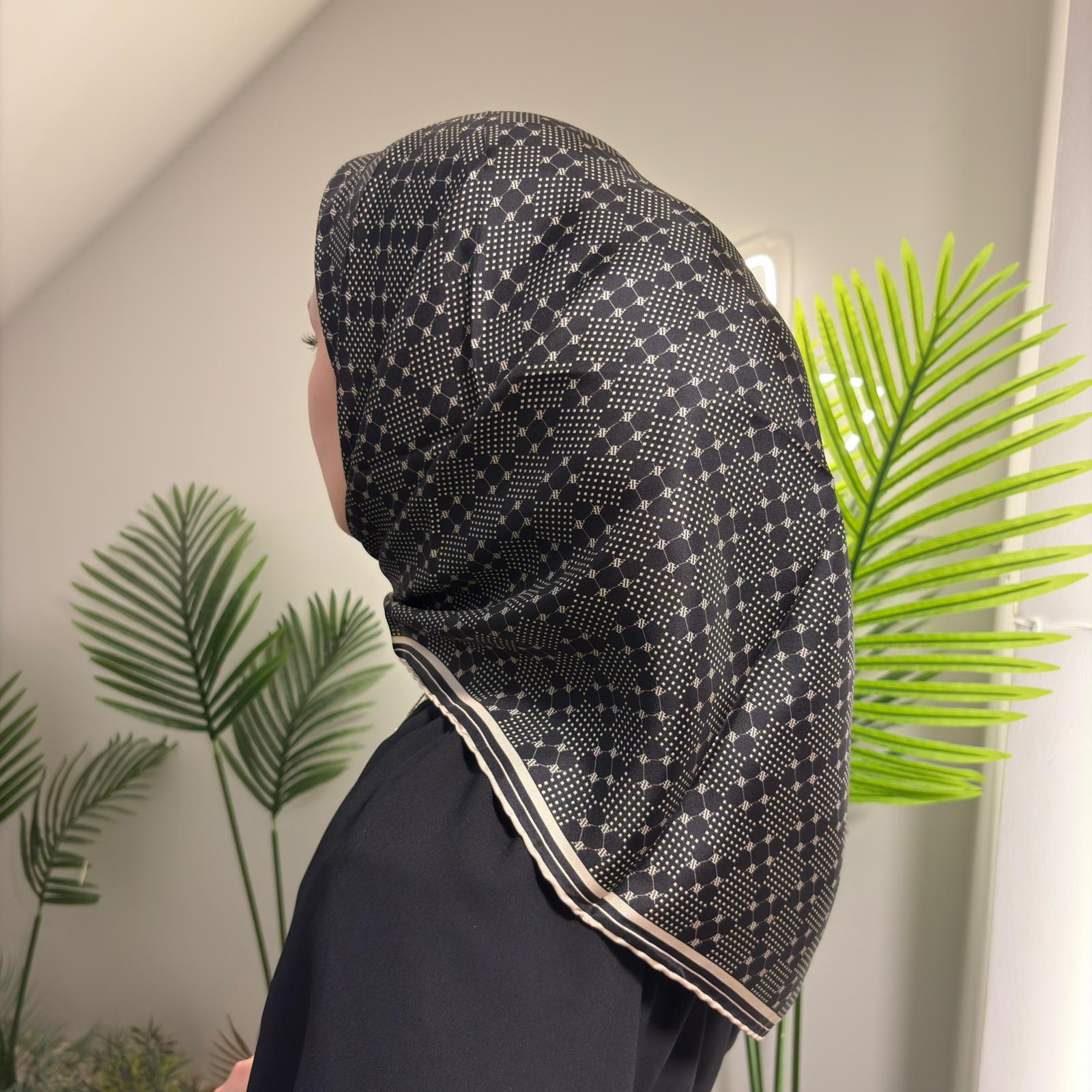 Armine 2025-2026 Sonbahar kış Kreasyonu İpek Eşarp 58-9440D(T)