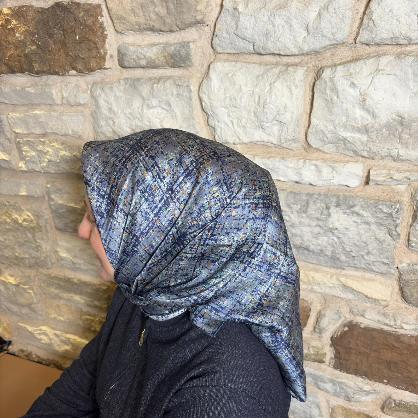 AKER AUTUMN-WINTER İPEK EŞARP TİVİL