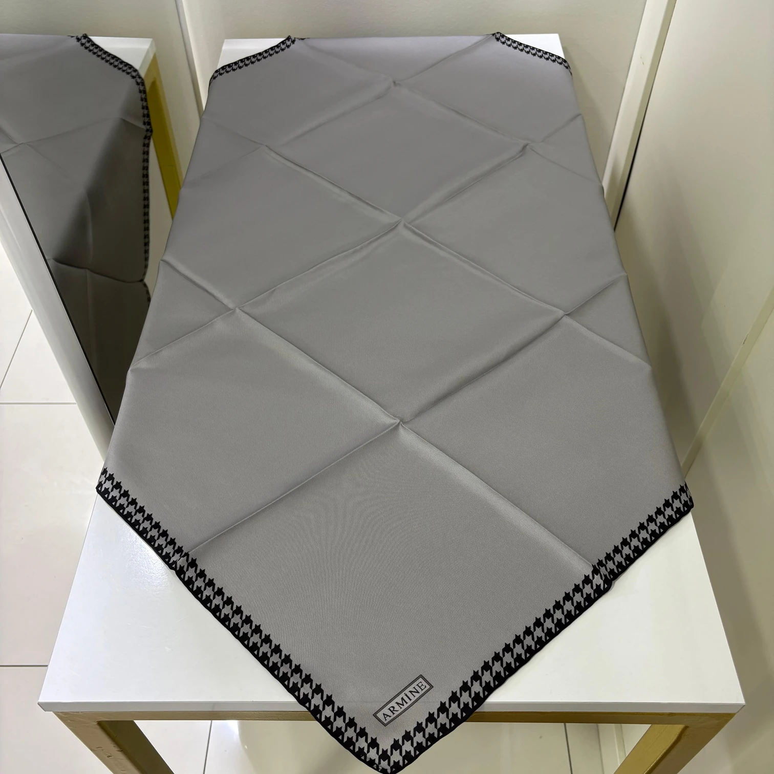 Armine 2025-2026 Sonbahar kış Kreasyonu DJ SAF İpek Eşarp 9443 T36 GRİ