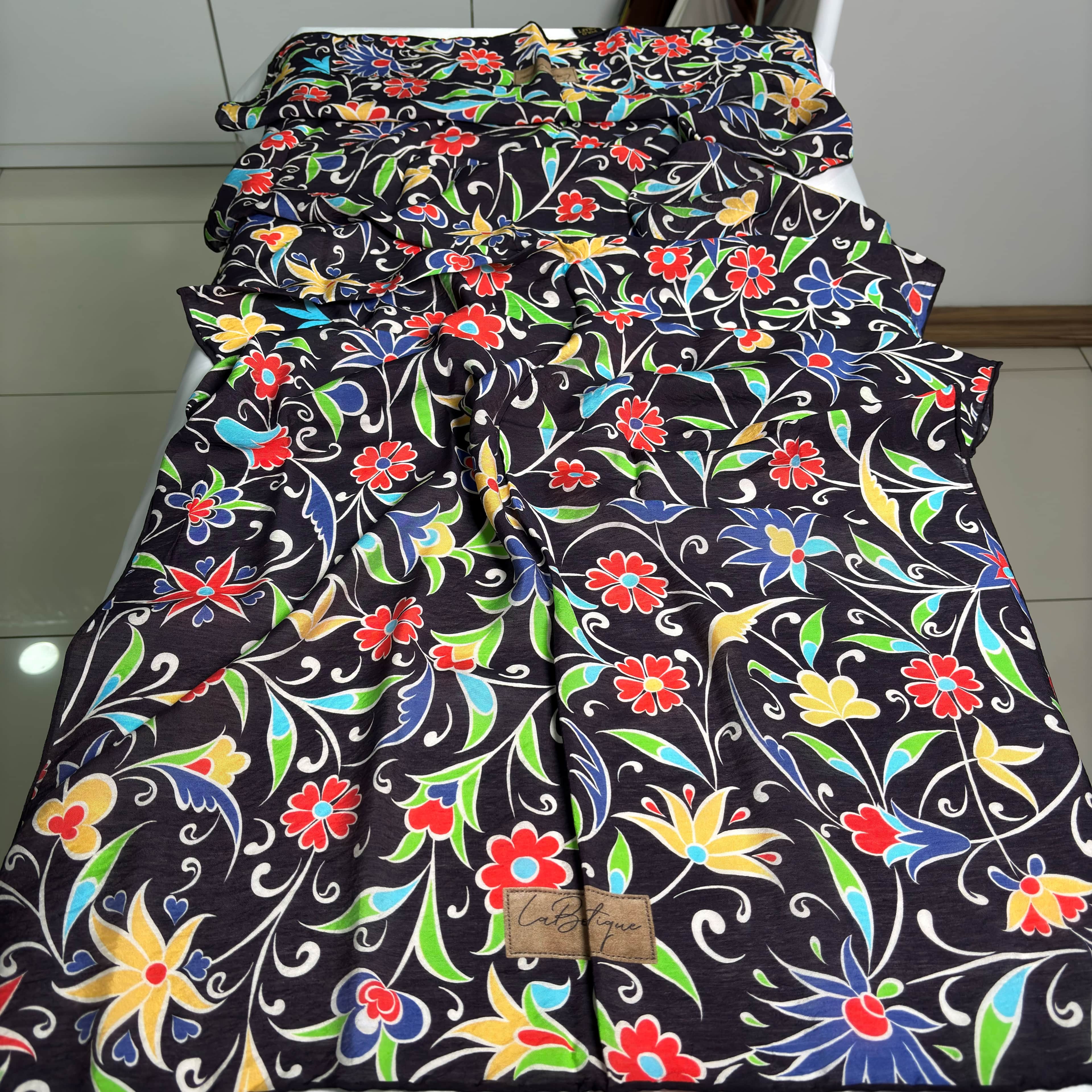 La Boutique Desenli Güz Şal 2230-02