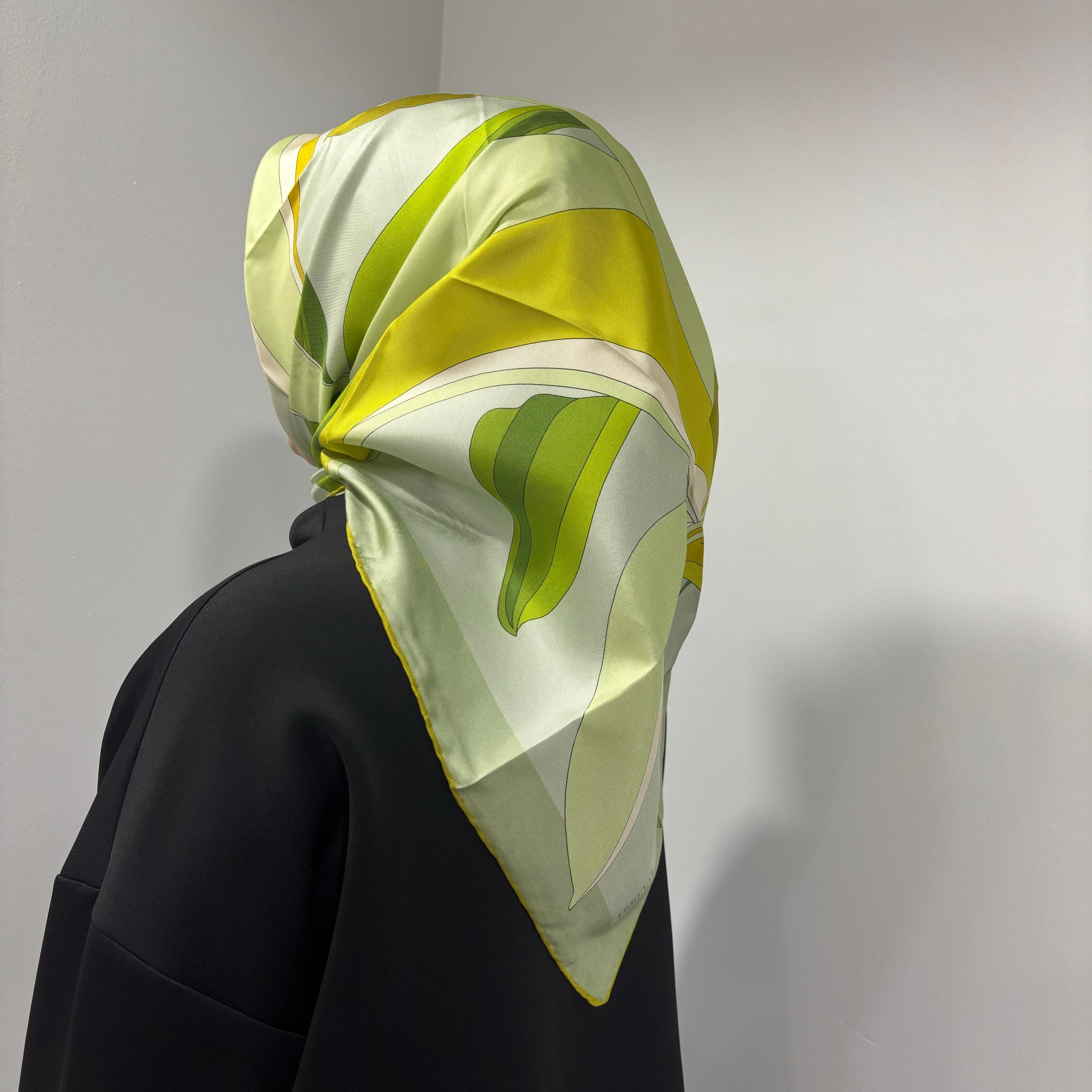 Hatai Desenli İpek Eşarp
