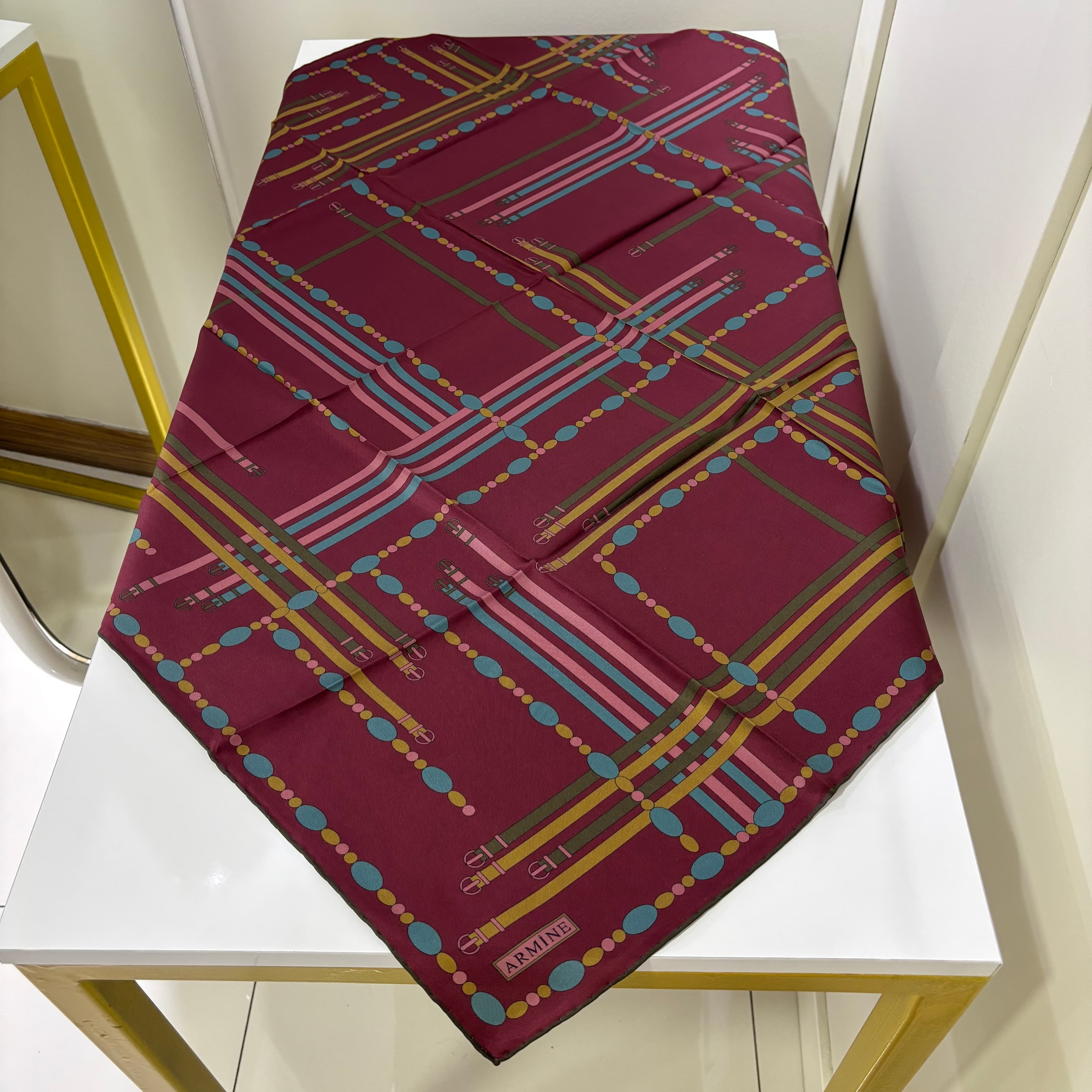 Armine İpek Eşarp 9407D Twill