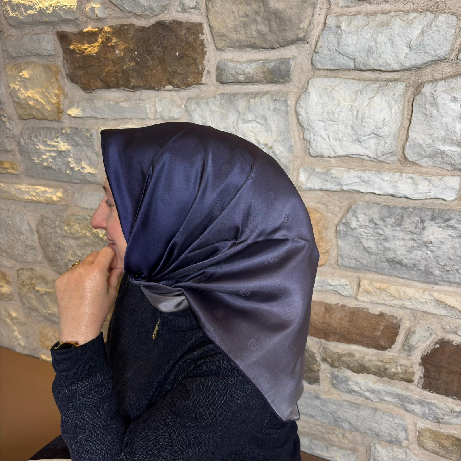 AKER AUTUMN-WINTER İPEK EŞARP SURA