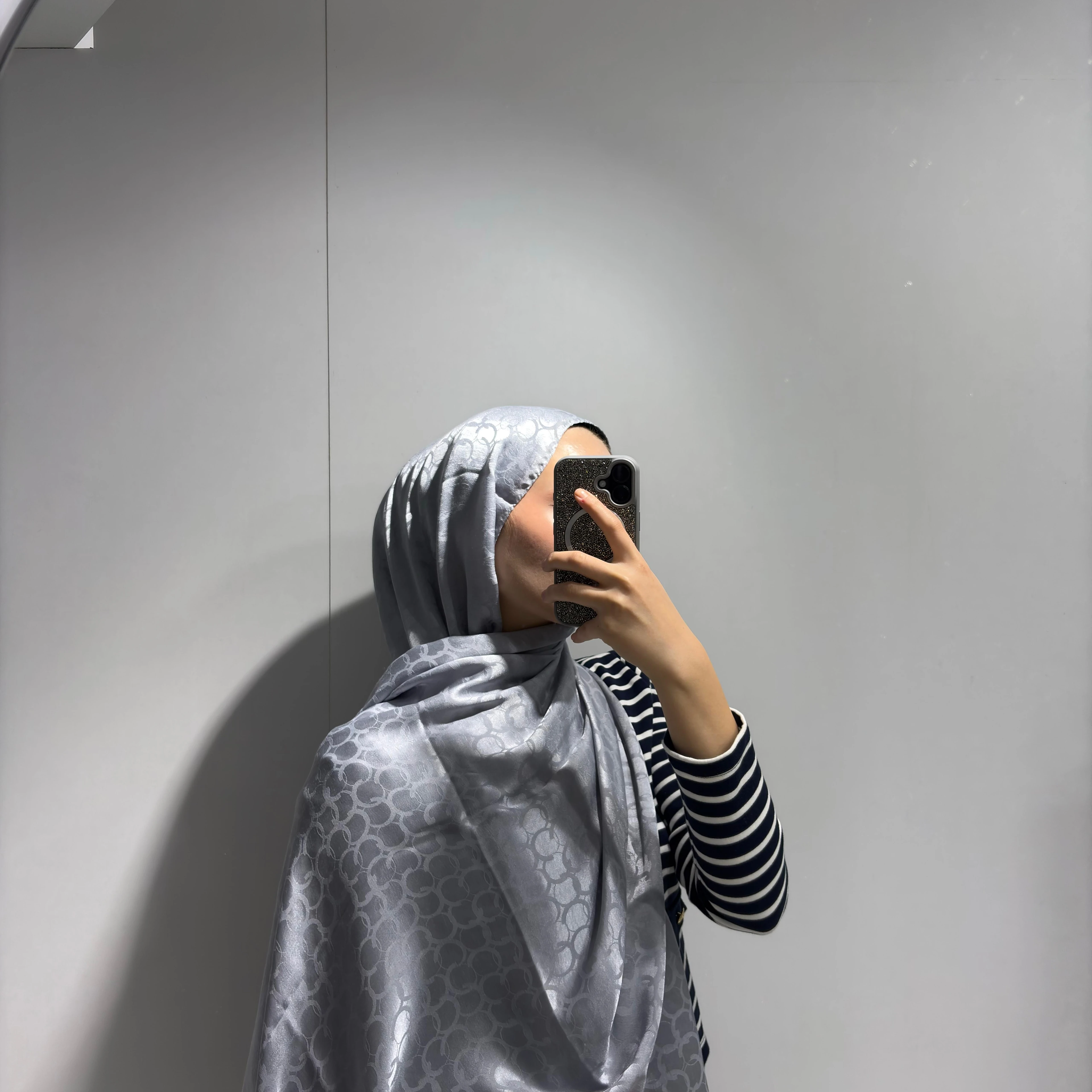 Halka Desen Jakar Şal Gümüş