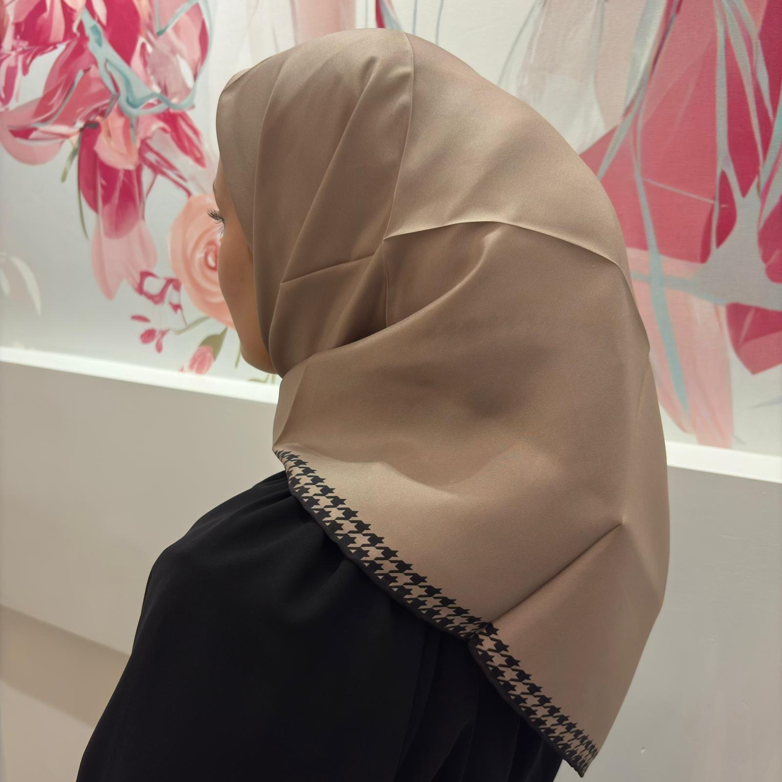 Armine 2025-2026 Sonbahar kış Kreasyonu DJ SAF İpek Eşarp 9443D T01 vizon