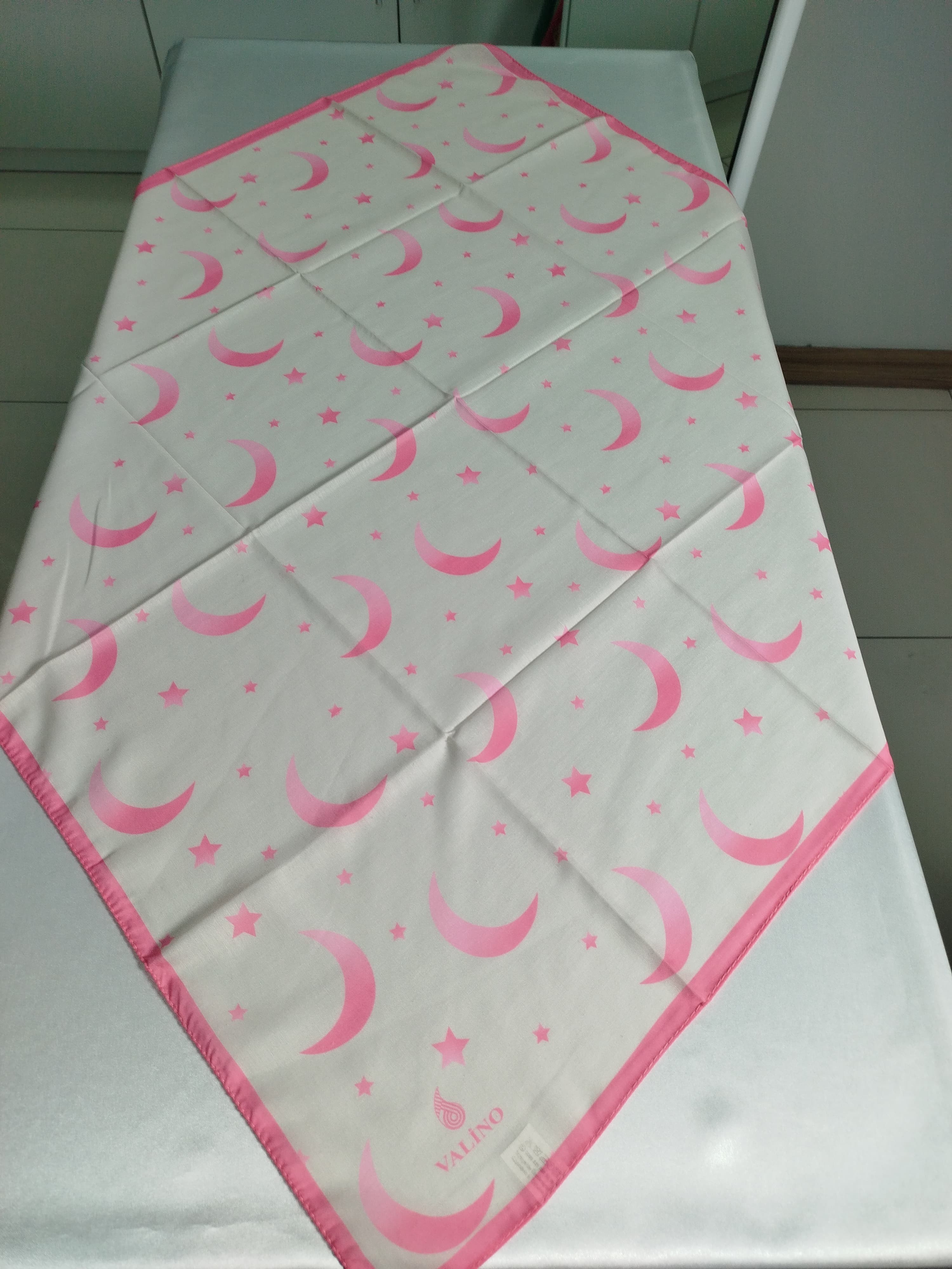 AY YILDIZ DESENLİ ÇOCUK EŞARP