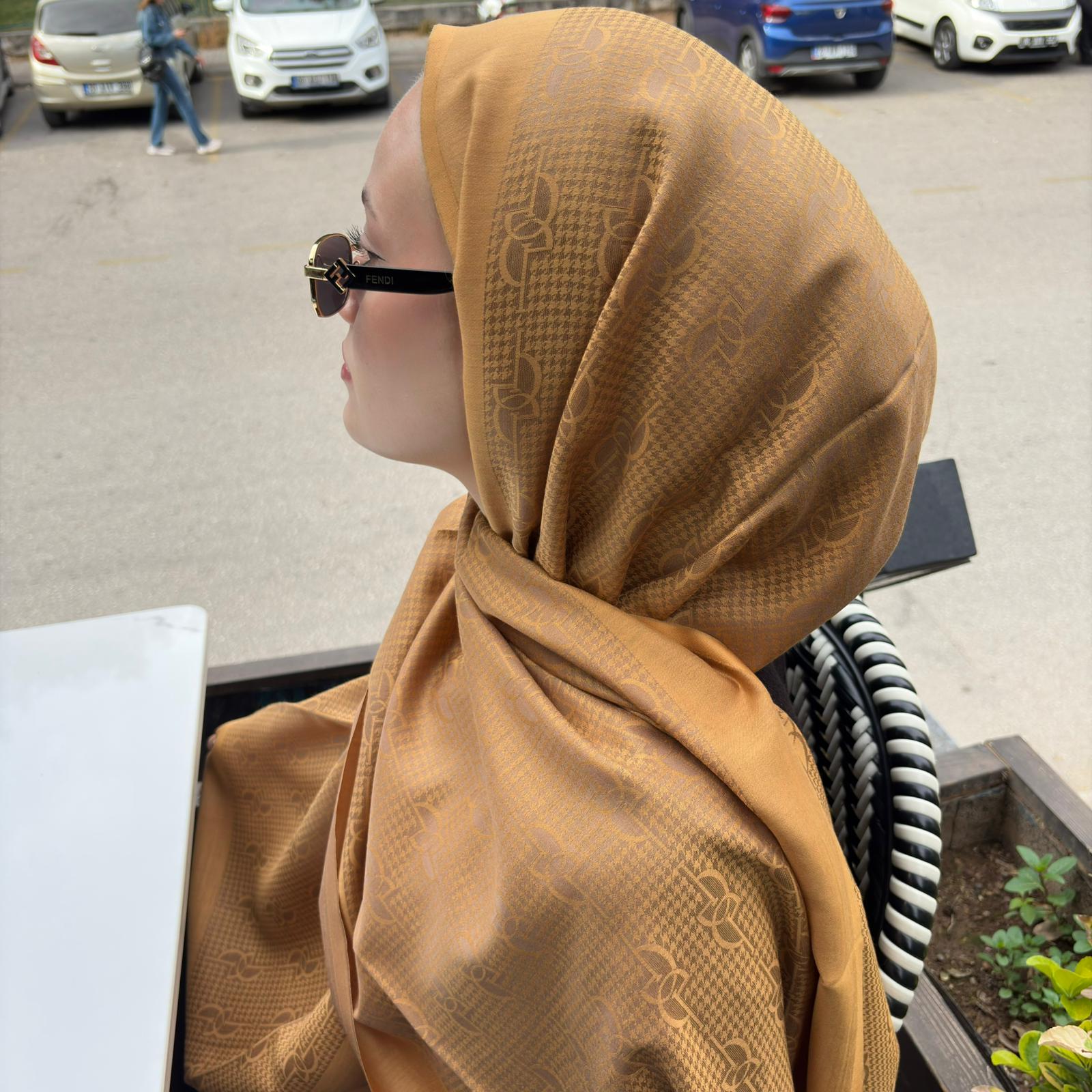 ipekevi Monogram Jakarlı Şal 08956 BAL KÖPÜĞÜ