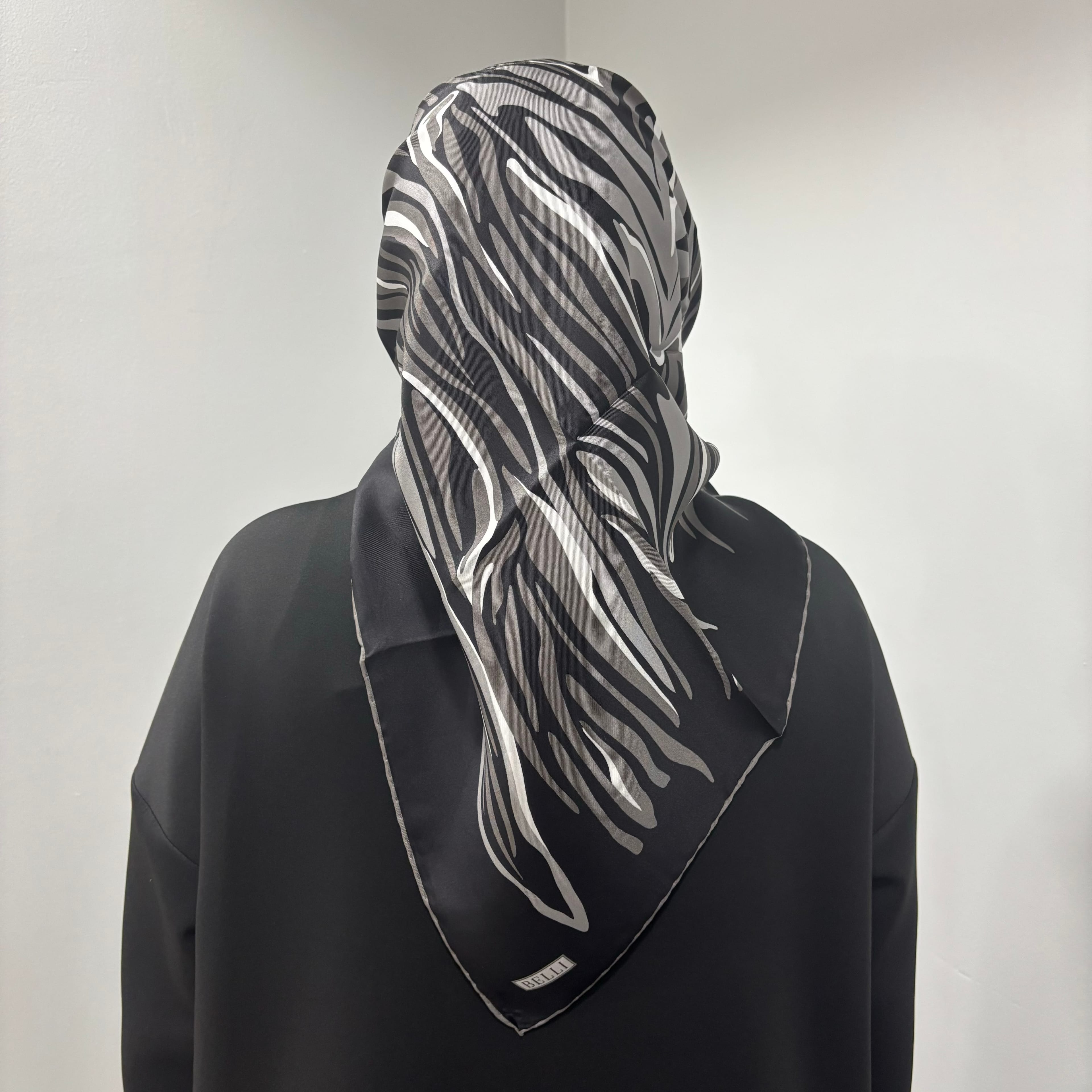 Zebra Desen İpek Eşarp