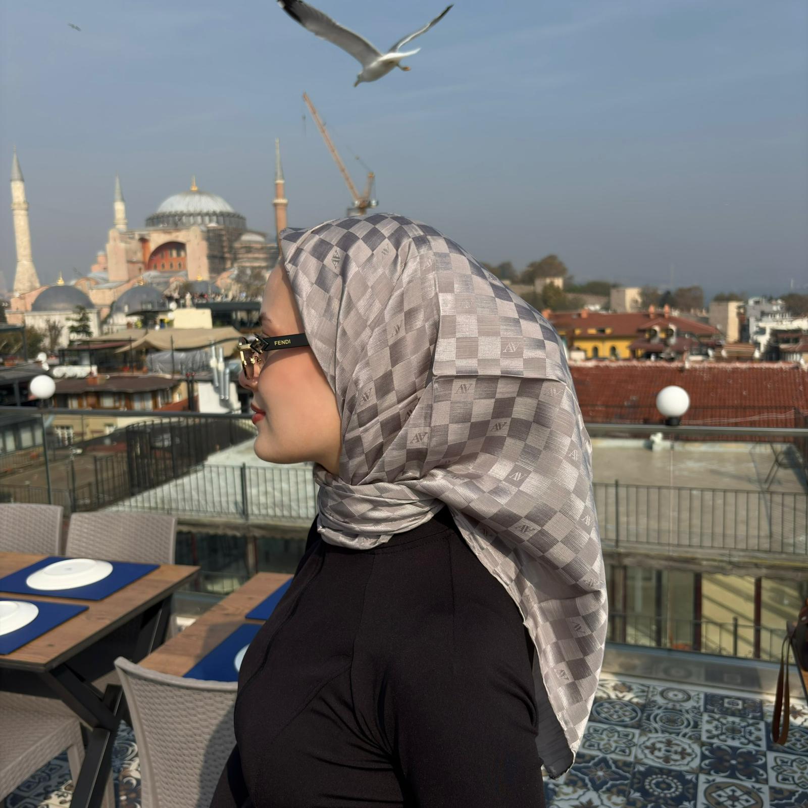 Armine Jakarlı İpek Pamuk Dama Eşarp 22